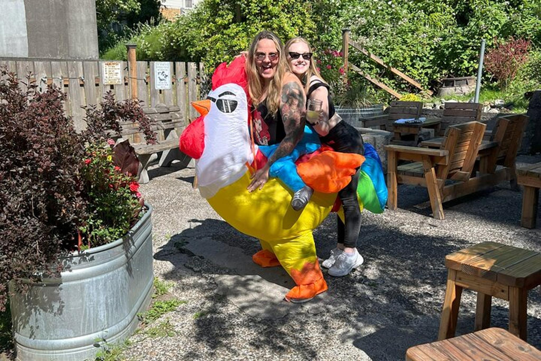 Astoria Party Bus Experience 6 hr - Image 3