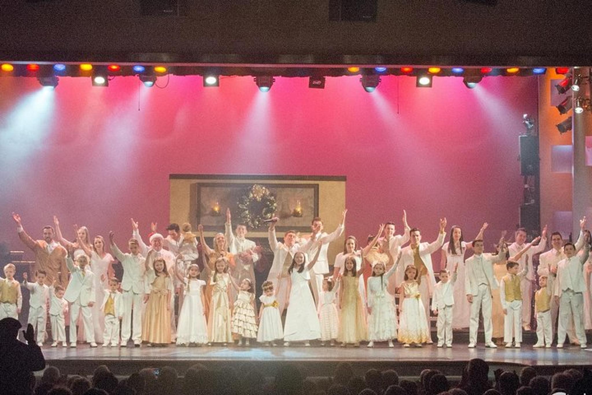 Branson Christmas Show by Hughes Brothers - Image 4