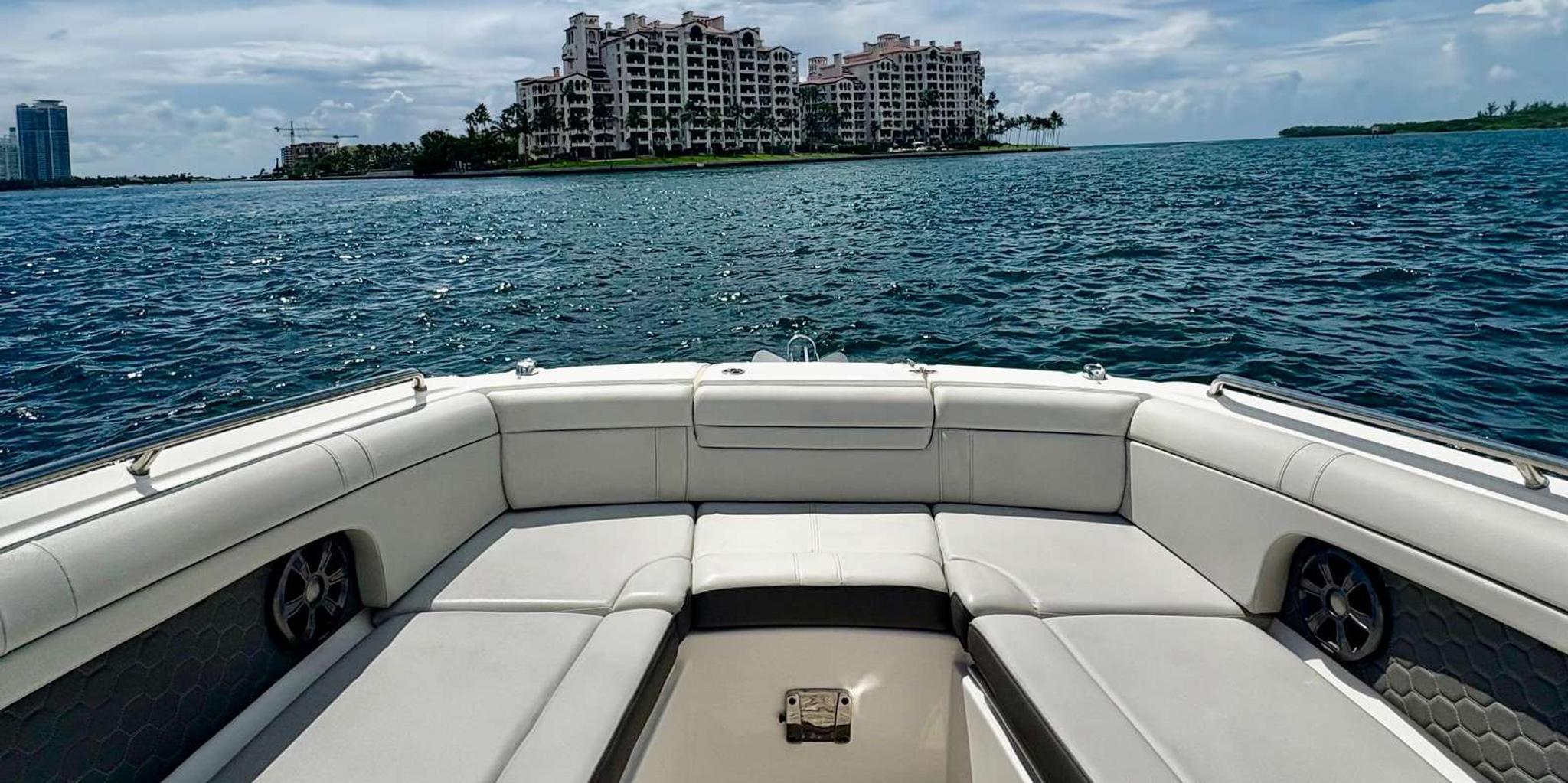 Miami Boat Tour with Champagne - Image 4