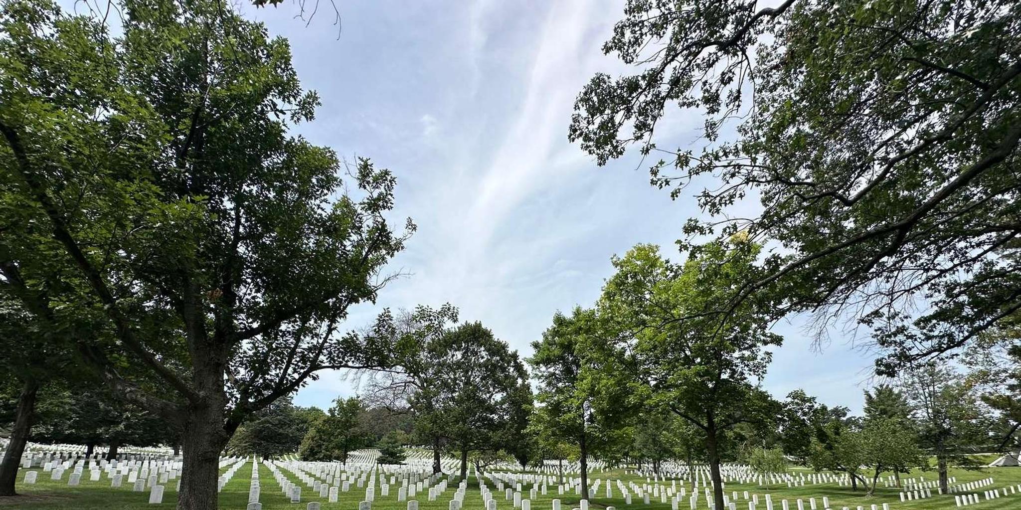 Arlington Cemetery Heroes and History Tour - Image 5