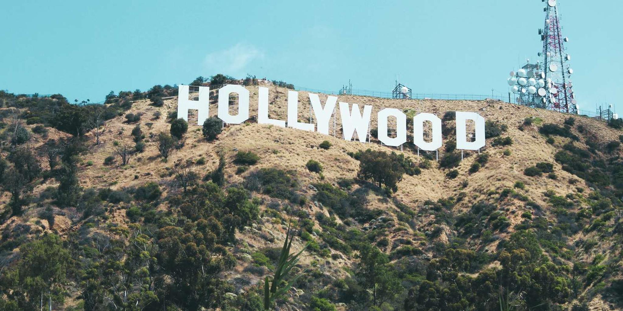 Los Angeles Celebrity Homes and Movie Scenes Bus Tour - Image 6