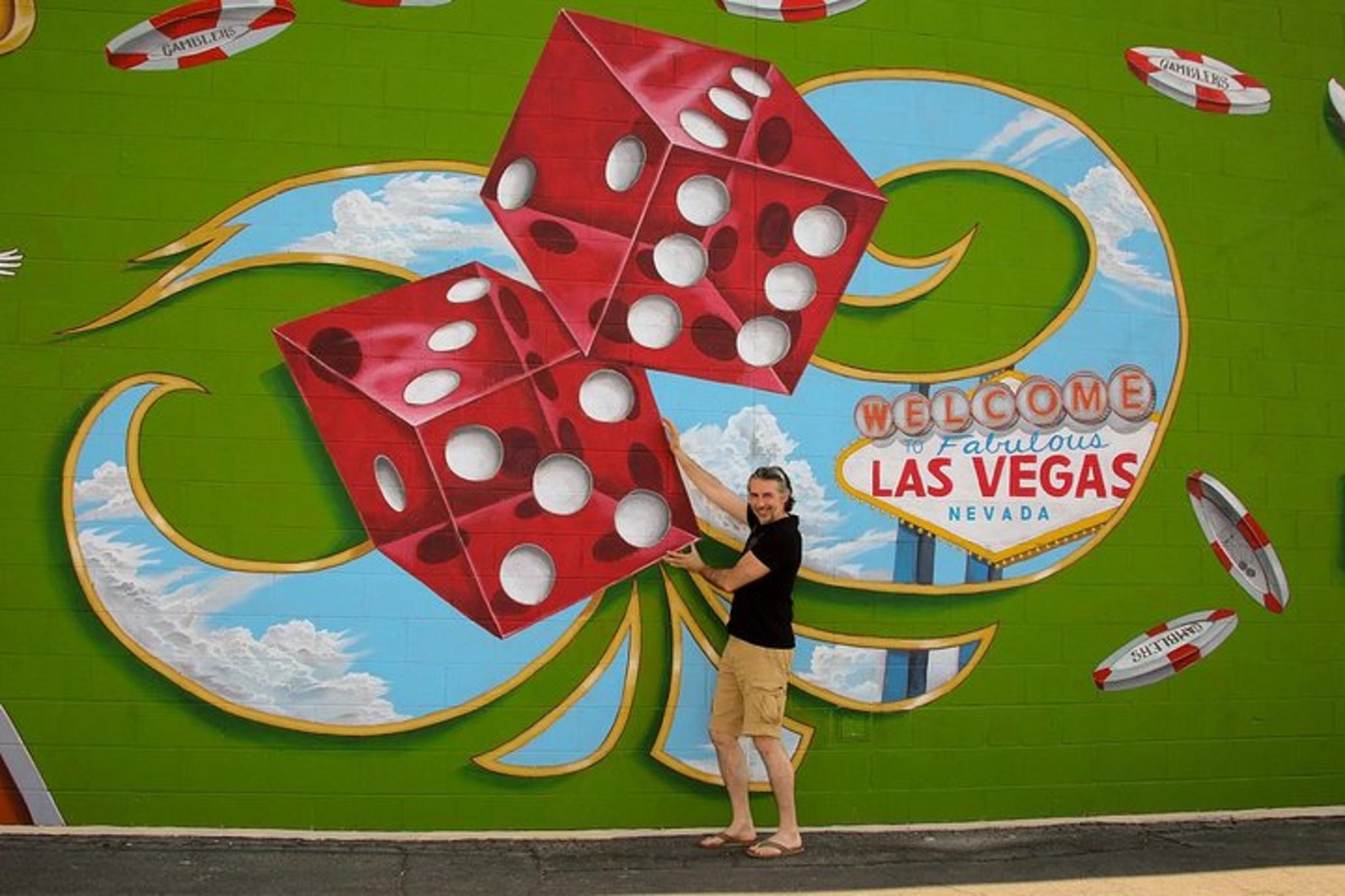 Las Vegas Vintage Tour in Classic Vehicle