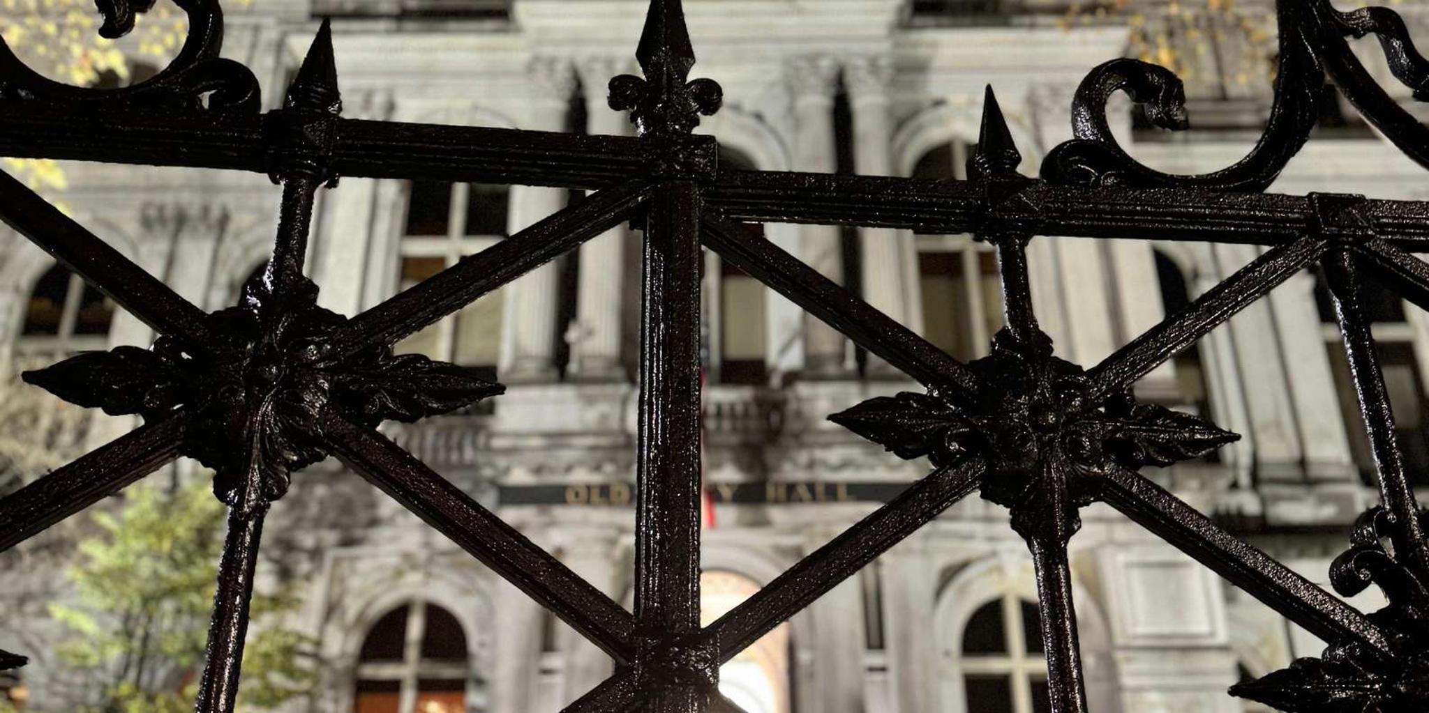 Boston Spirits of the Dead Walking Ghost Tour 1.5 hr - Image 2