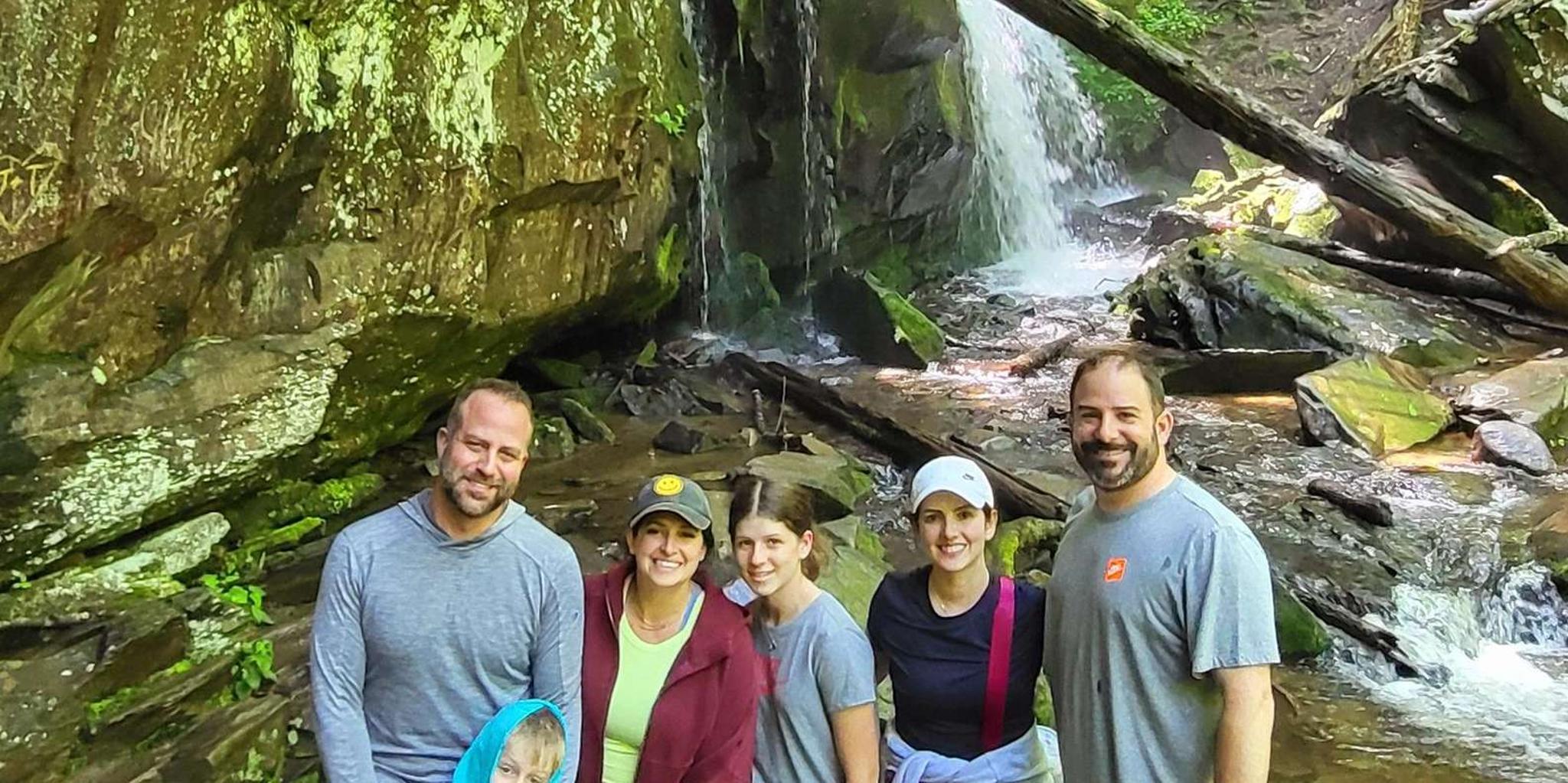 Gatlinburg Smoky Mountains Waterfall Hike 3.5 hr