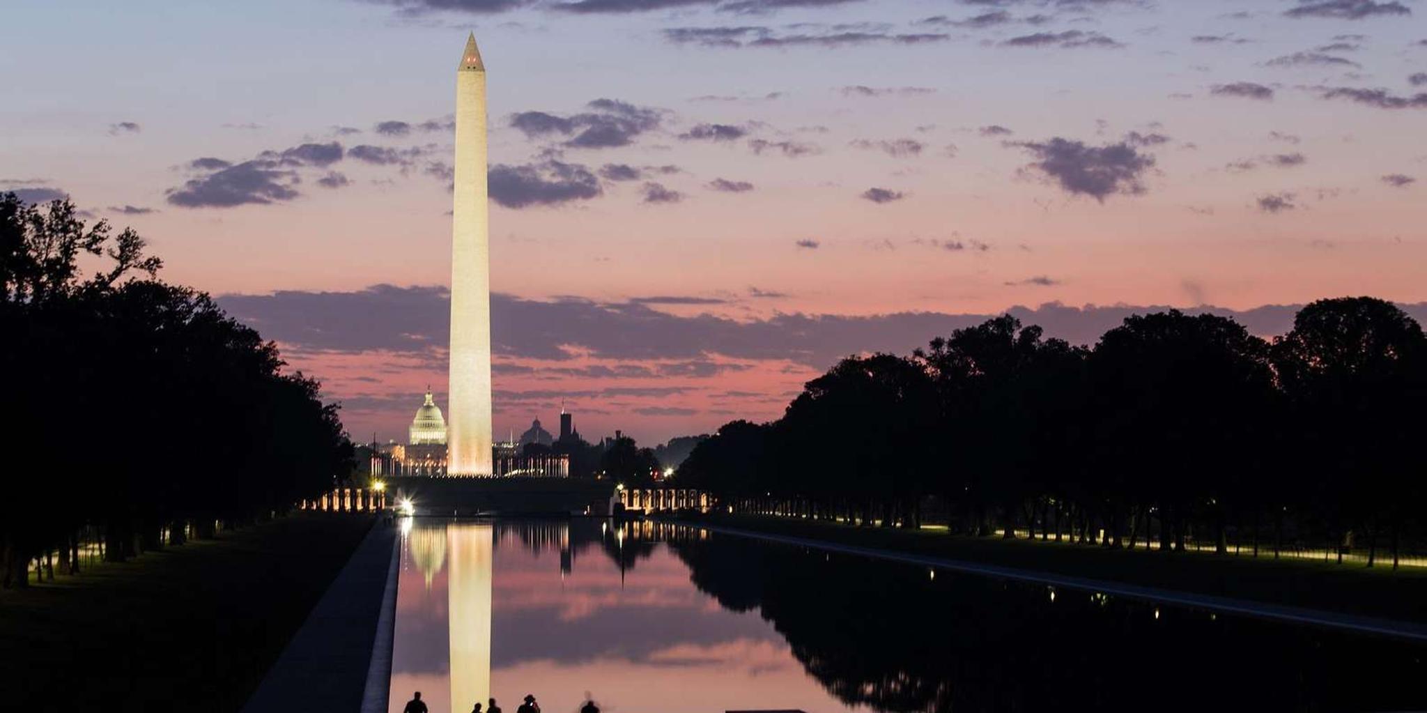 Washington, D.C. Monuments Night Walking Tour