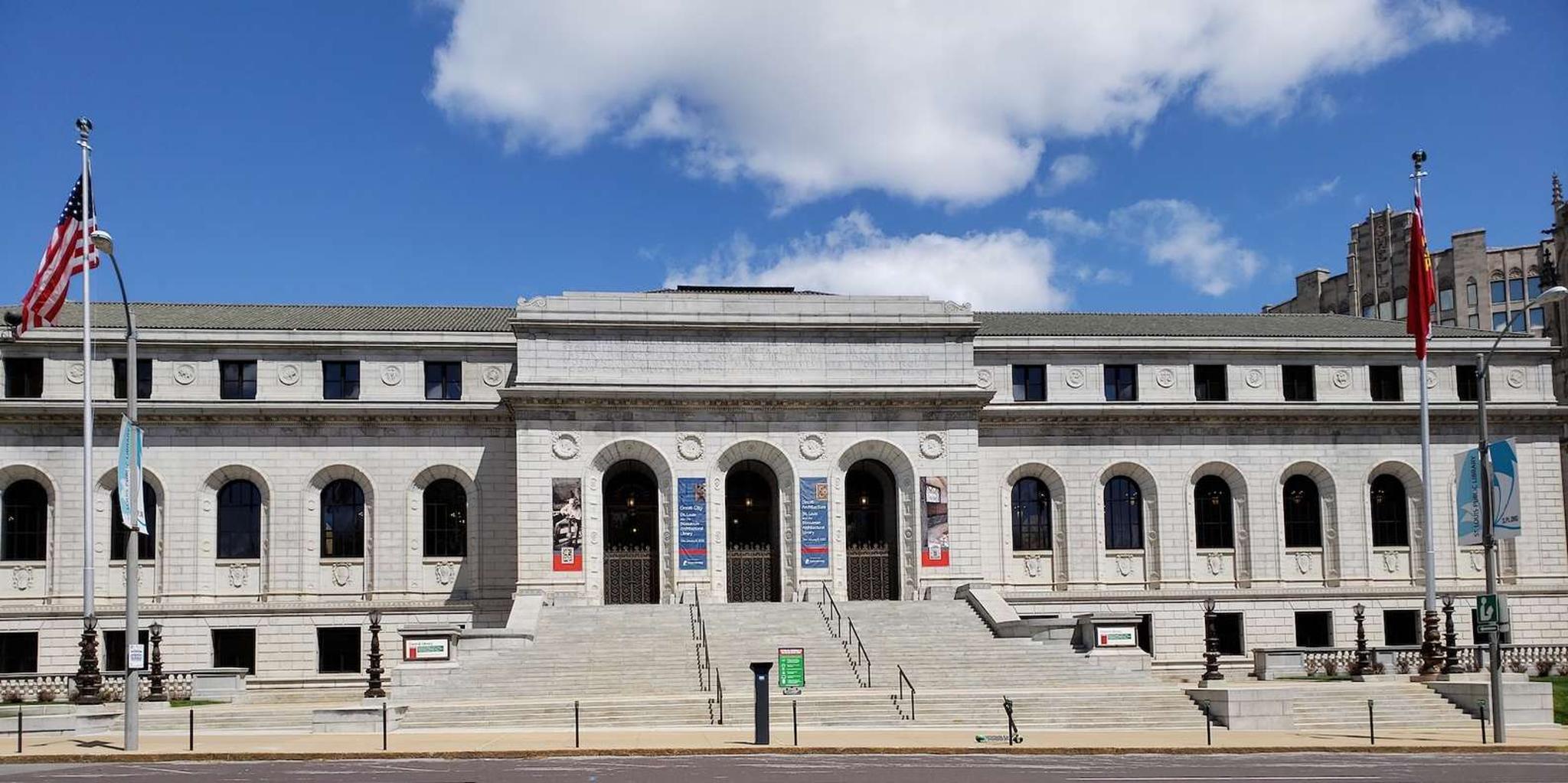 St Louis City Trolley Tour - Image 4