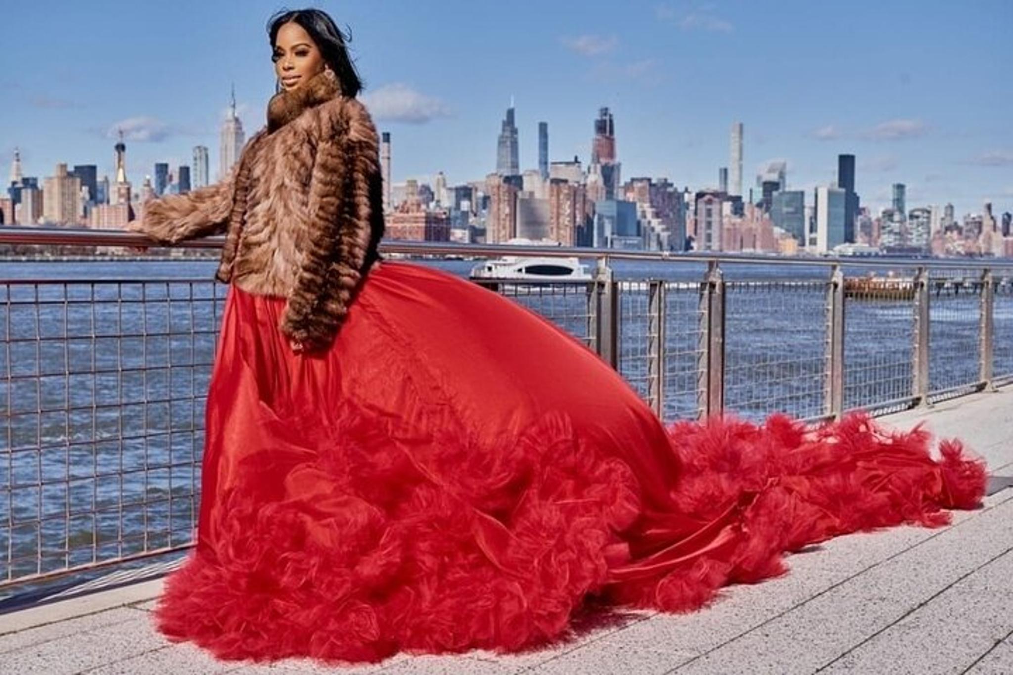 New York City Flying Dress Photoshoot Experience - Image 2