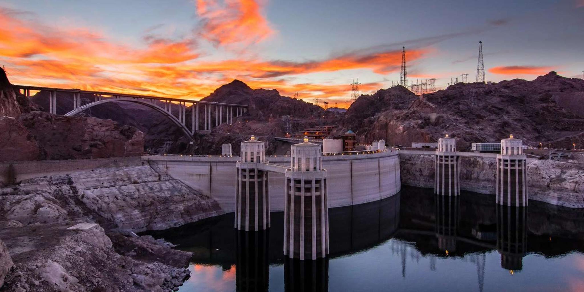 Las Vegas Hoover Dam Tour with Lunch - Image 1