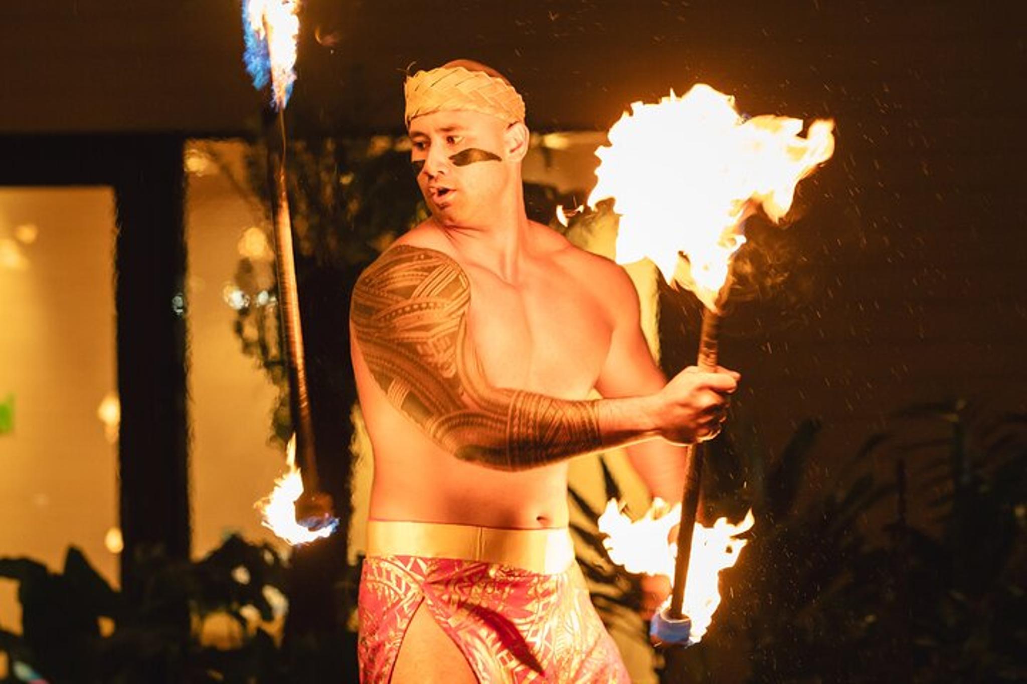 Waikiki Luau with Dinner Buffet and Cultural Activities