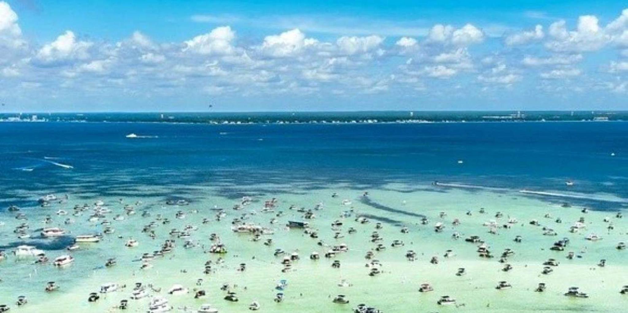 Fort Walton Beach Crab Island Charter 4 Hour - Image 2