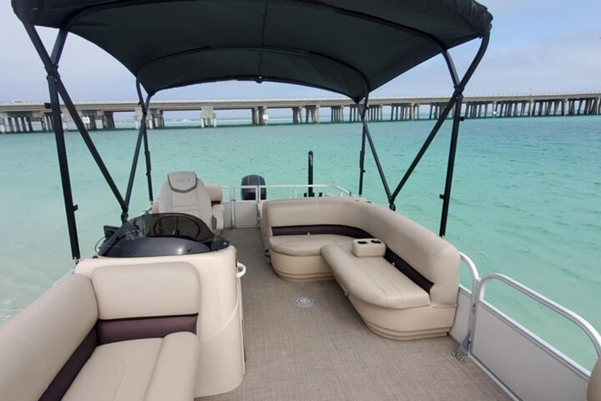 Destin Pontoon Rentals at Crab Island - Image 3