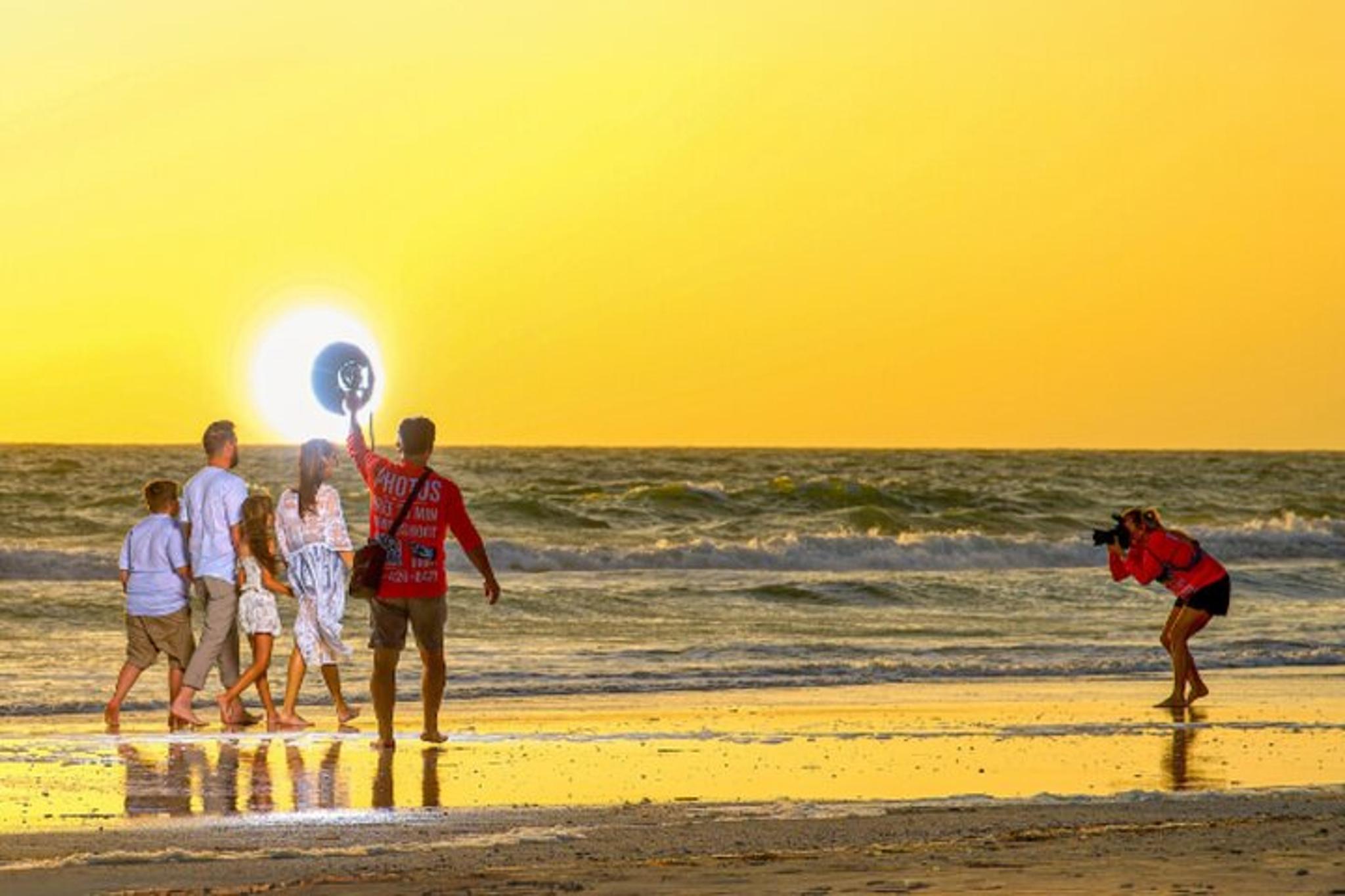 St. Pete Beach Family Sunset Photo Session - Image 6