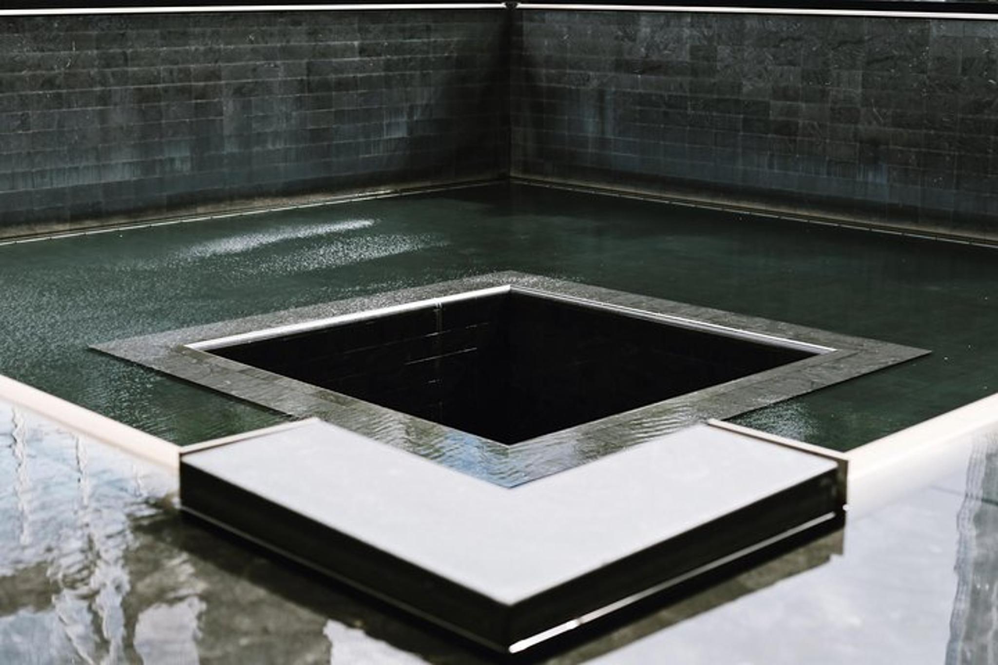 New York City 9/11 Memorial Walking Tour - Image 3