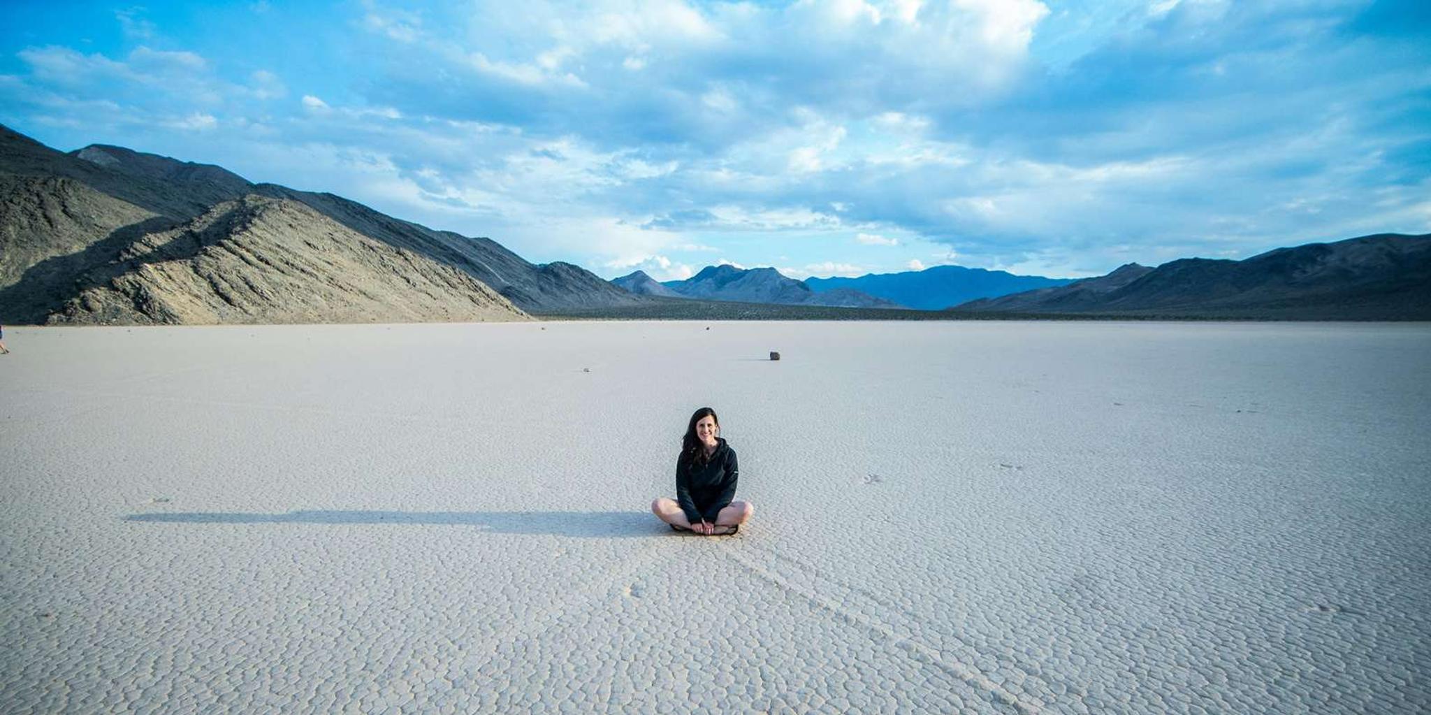 Las Vegas Death Valley Sunset and Stargazing Tour - Image 5