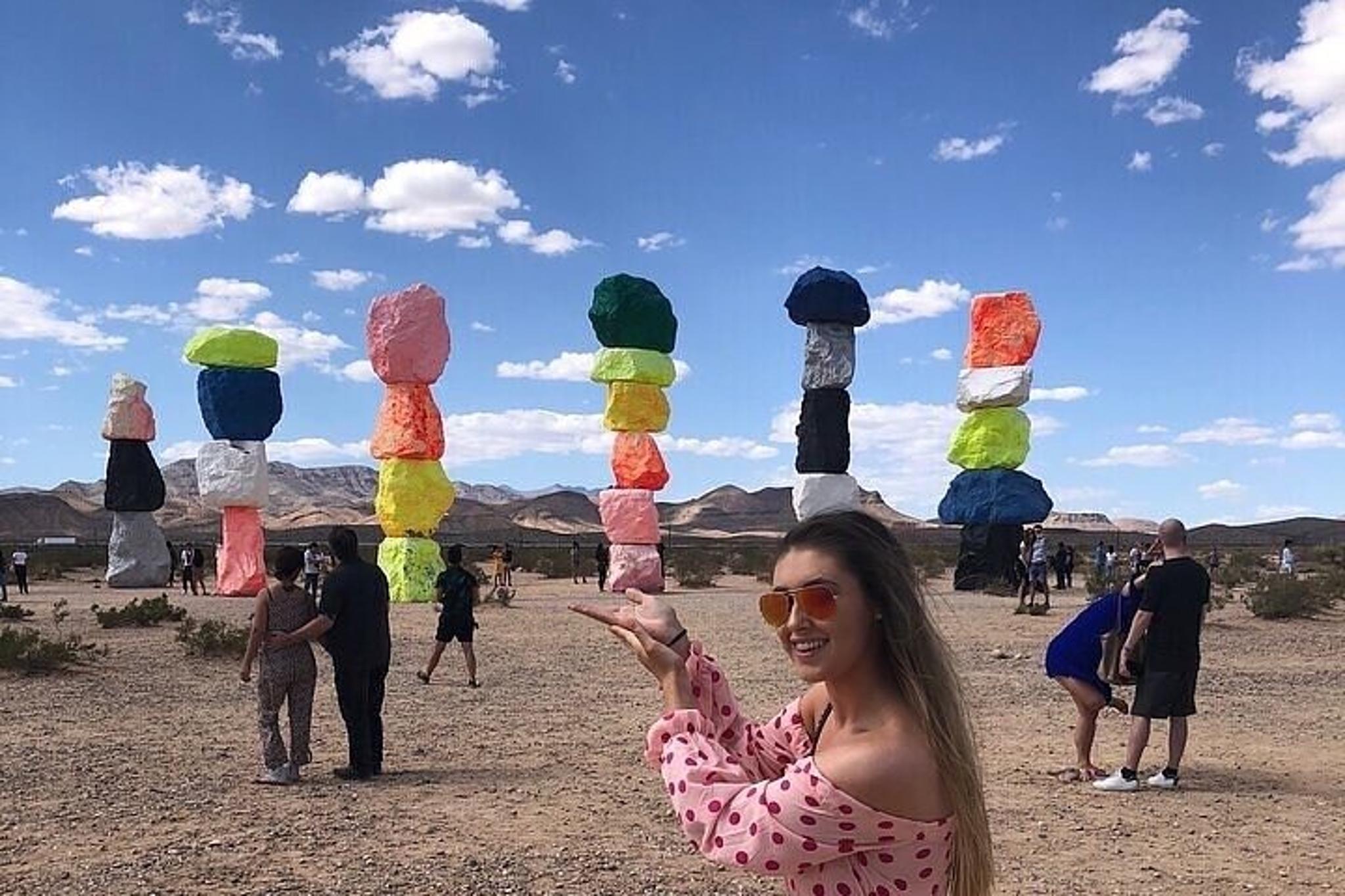 Las Vegas Hoover Dam Tour with Seven Magic Mountains Stop - Image 3