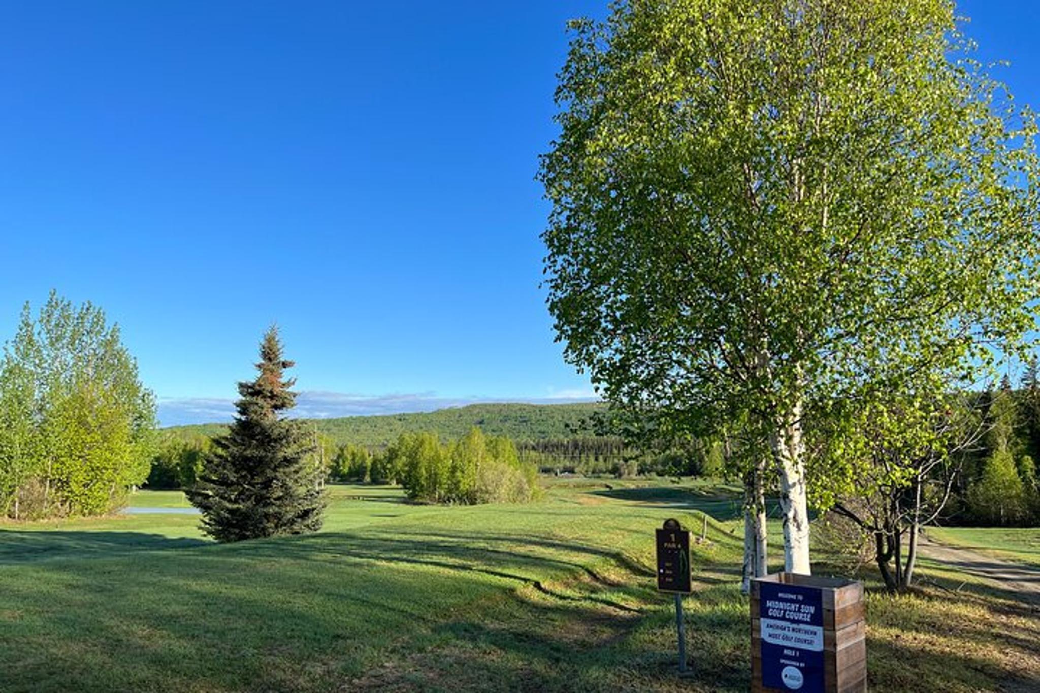 Fairbanks Golf Experience at Midnight Sun Golf Course - Image 2