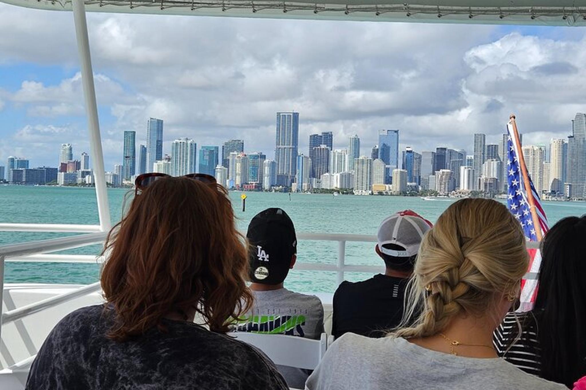 Miami Boat Cruise of Skyline and Millionaire's Homes 75 min - Image 3