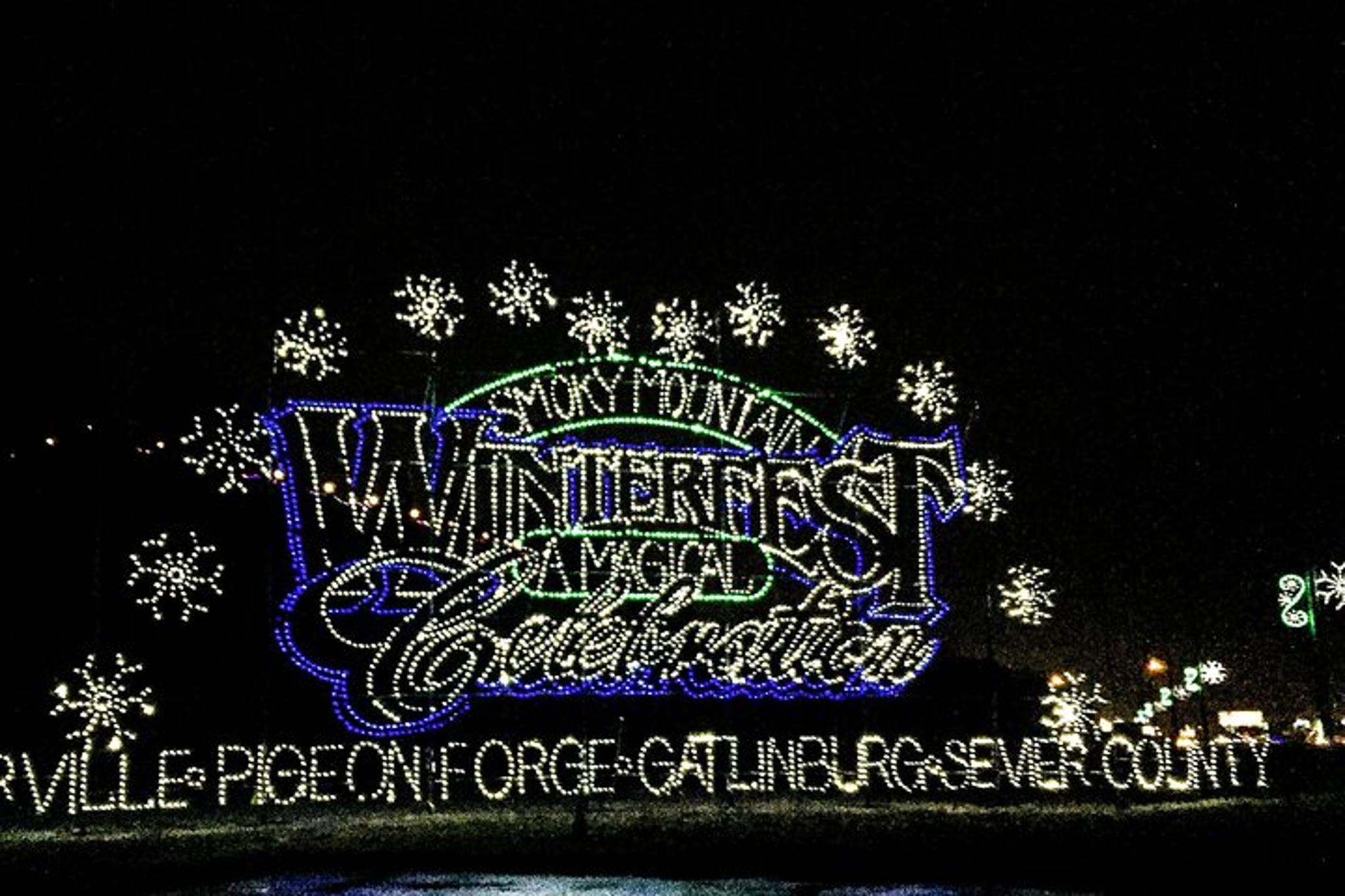 Smoky Mountain Holiday Light Tour - Image 5