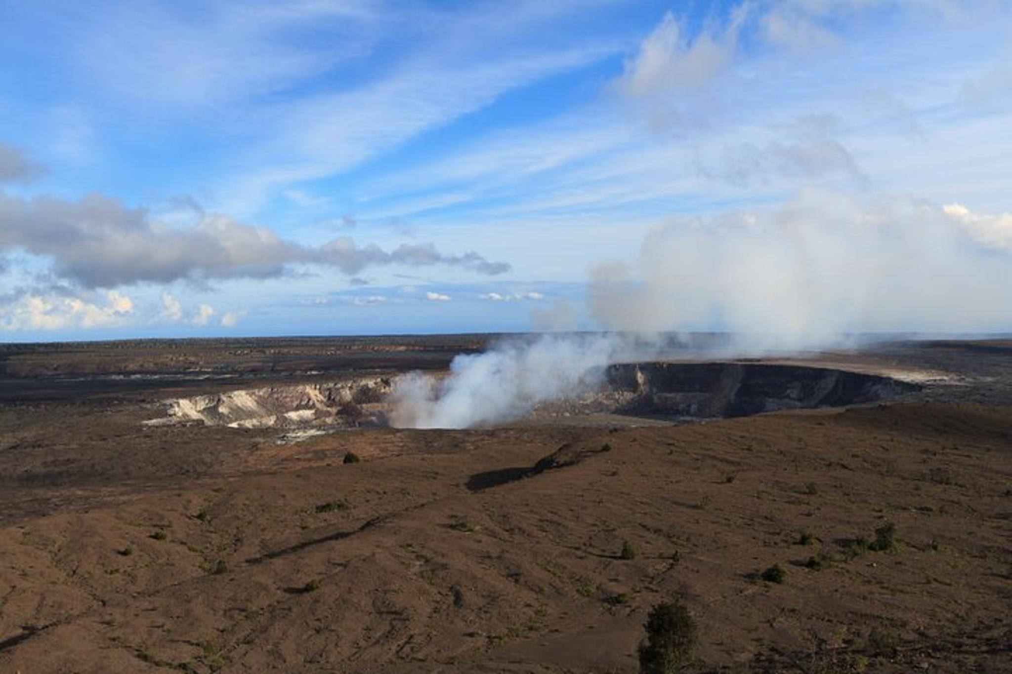 Hilo Volcano and Waterfall Tour with Lunch - Image 3
