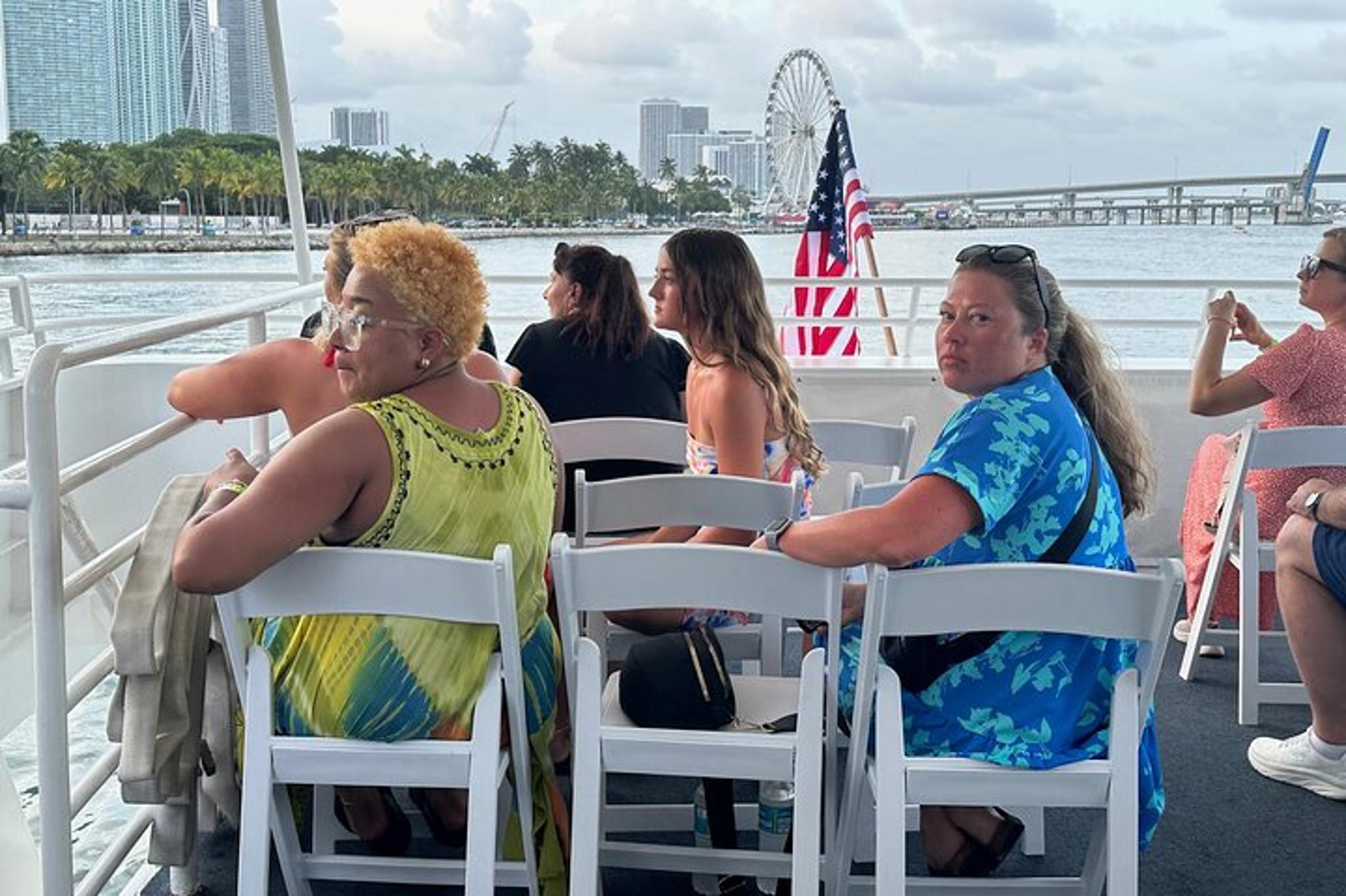 Miami Boat Party with Open Bar 75 min - Image 4