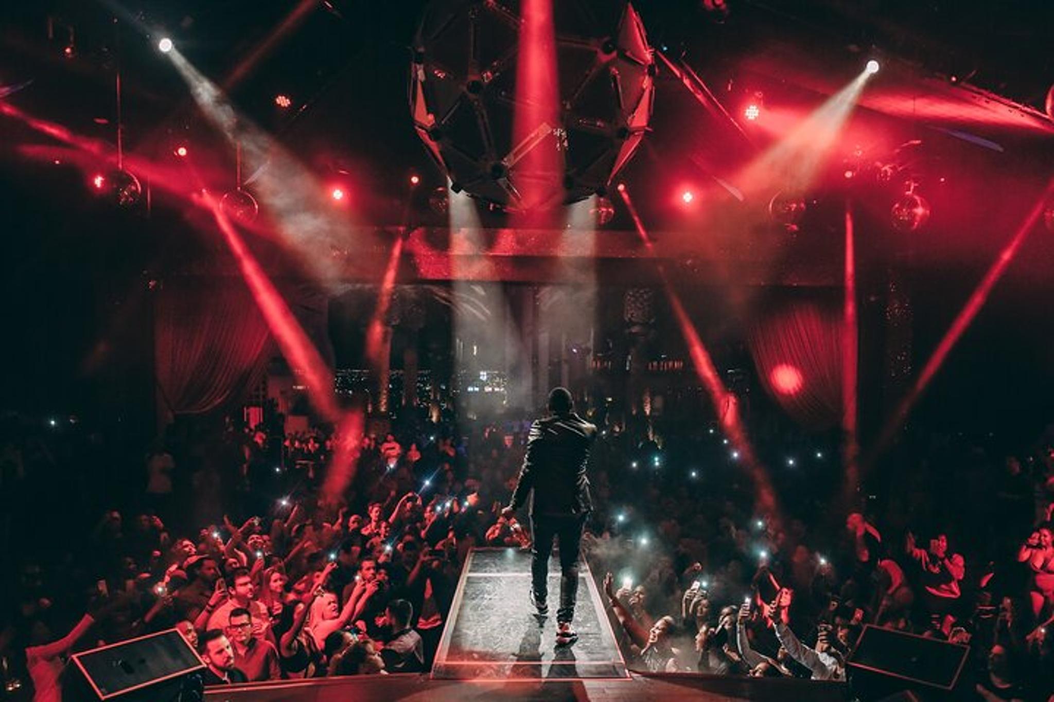 Las Vegas Hip Hop Party Bus Club Crawl - Image 2