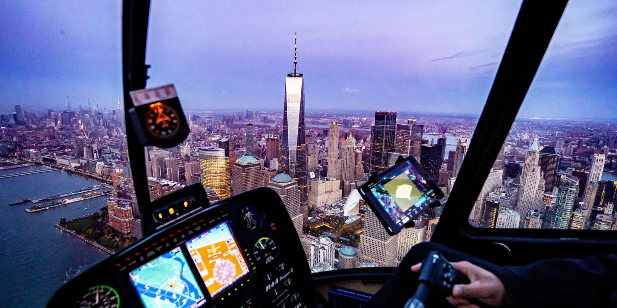 New York City Private Helicopter Charter with Champagne - Image 1