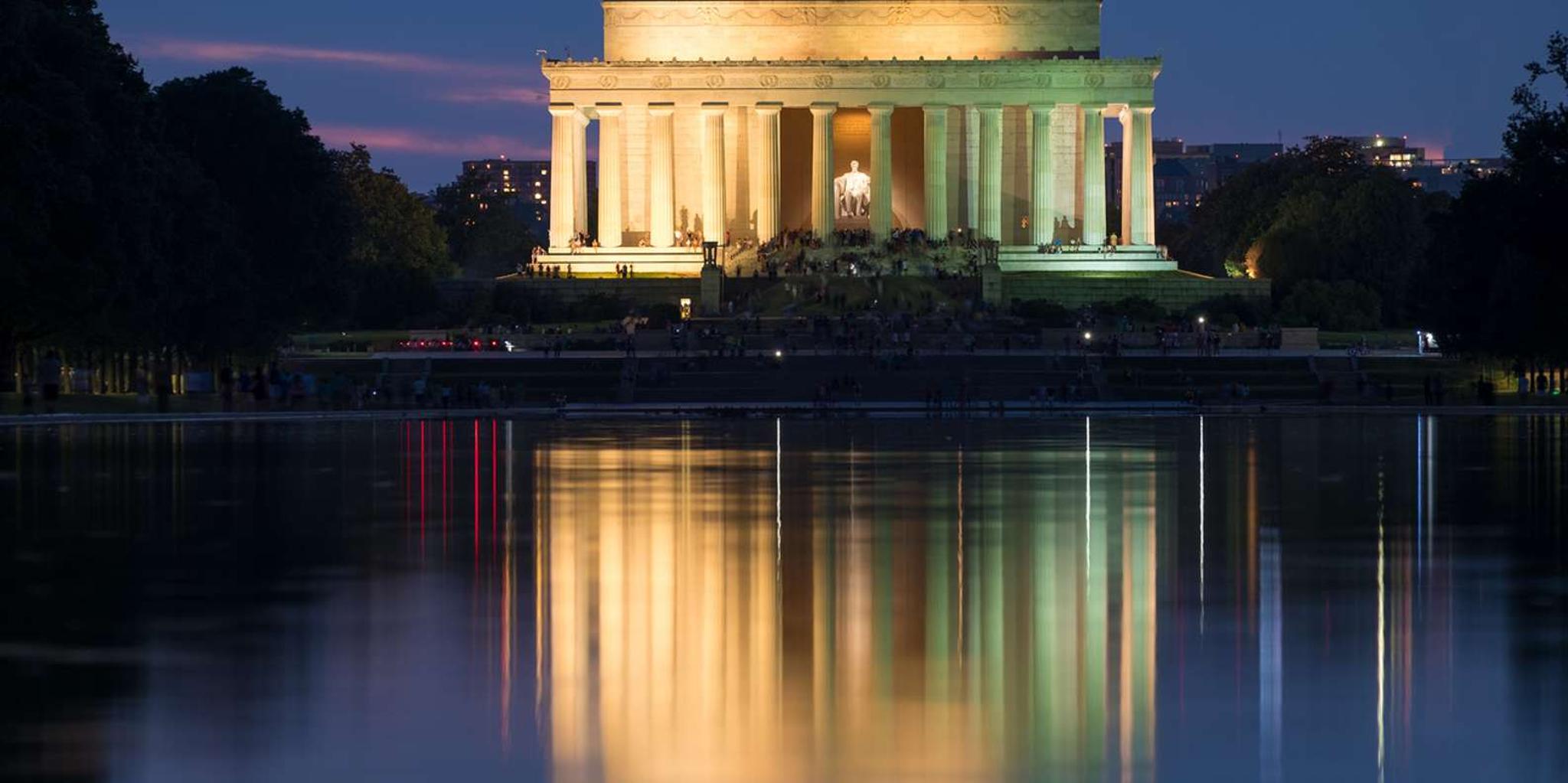 Washington DC Monuments & Memorials Night Tour