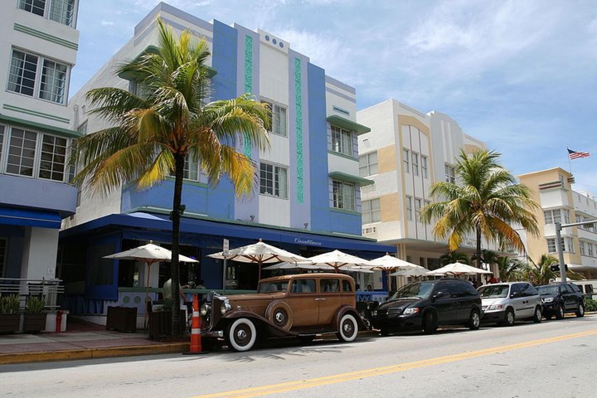 Miami City and Boat Tour with Little Havana - Image 6