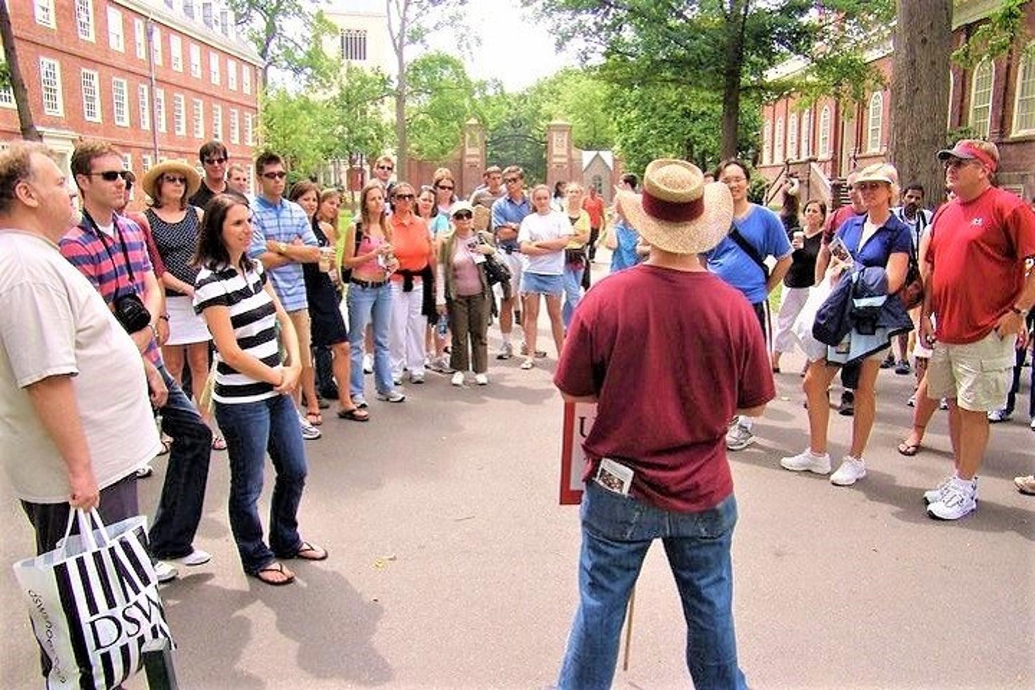 Cambridge Harvard University Private Tour 90 Min