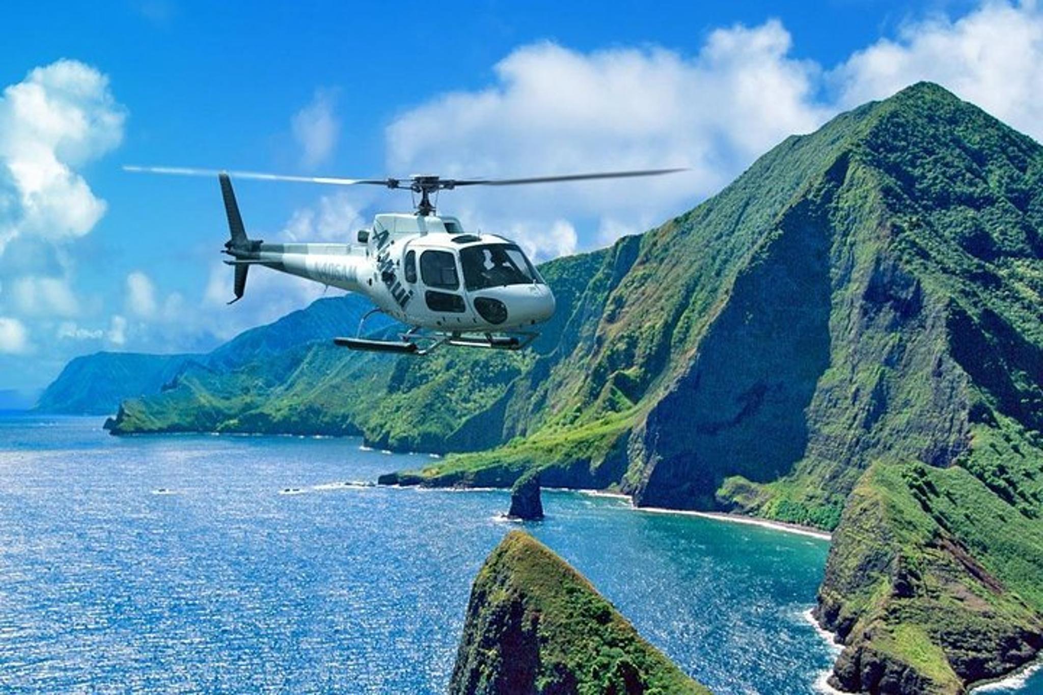Maui Helicopter Tour Over West Maui and Molokai 45 Min - Image 5