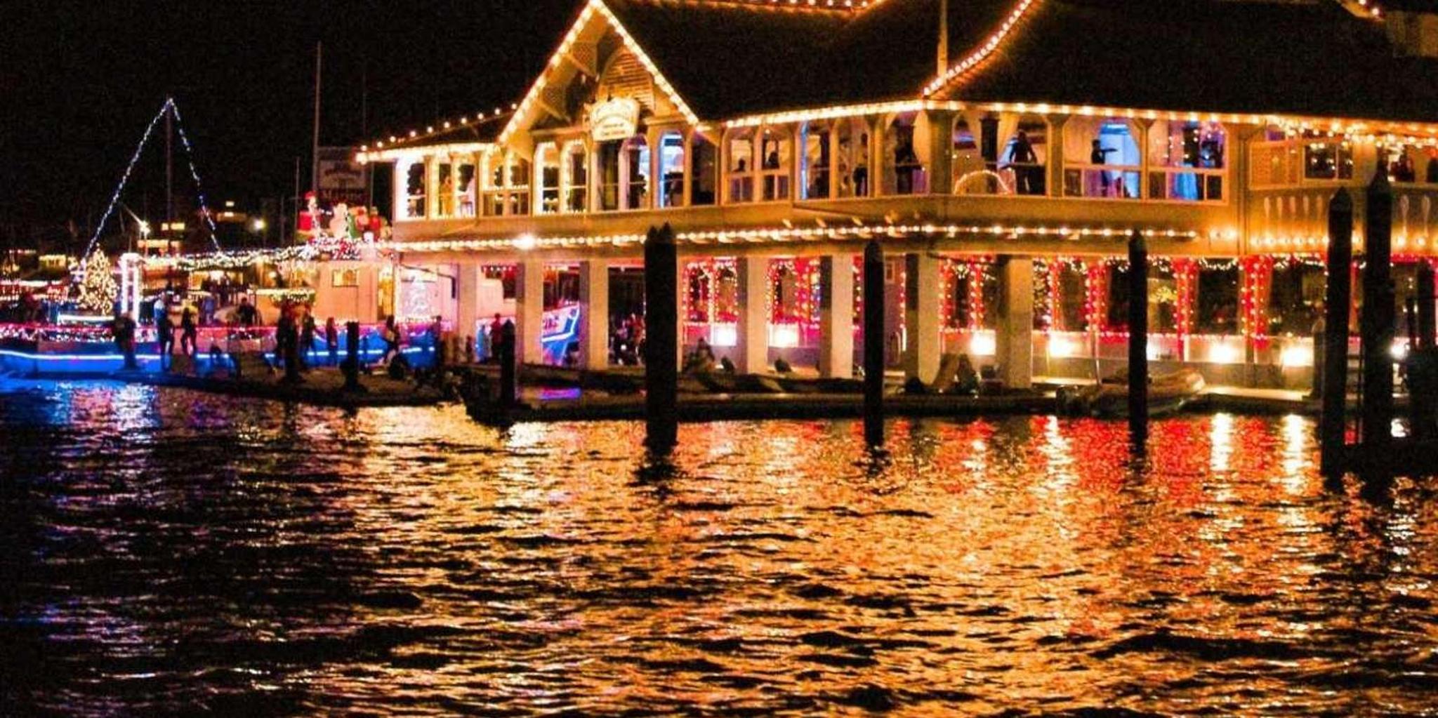 Newport Beach Holiday Lights Cruise - Image 6
