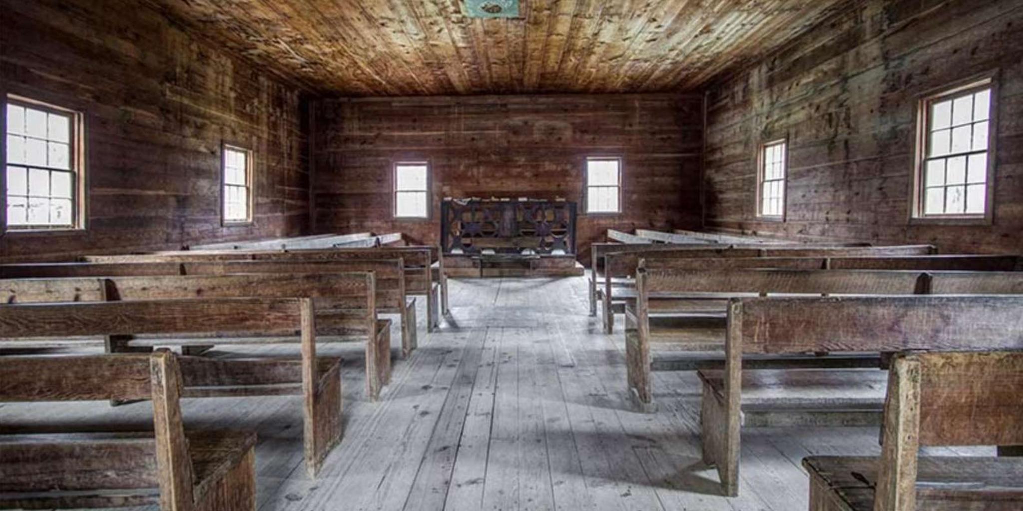Pigeon Forge Cades Cove Tour in a Panorama Van - Image 5