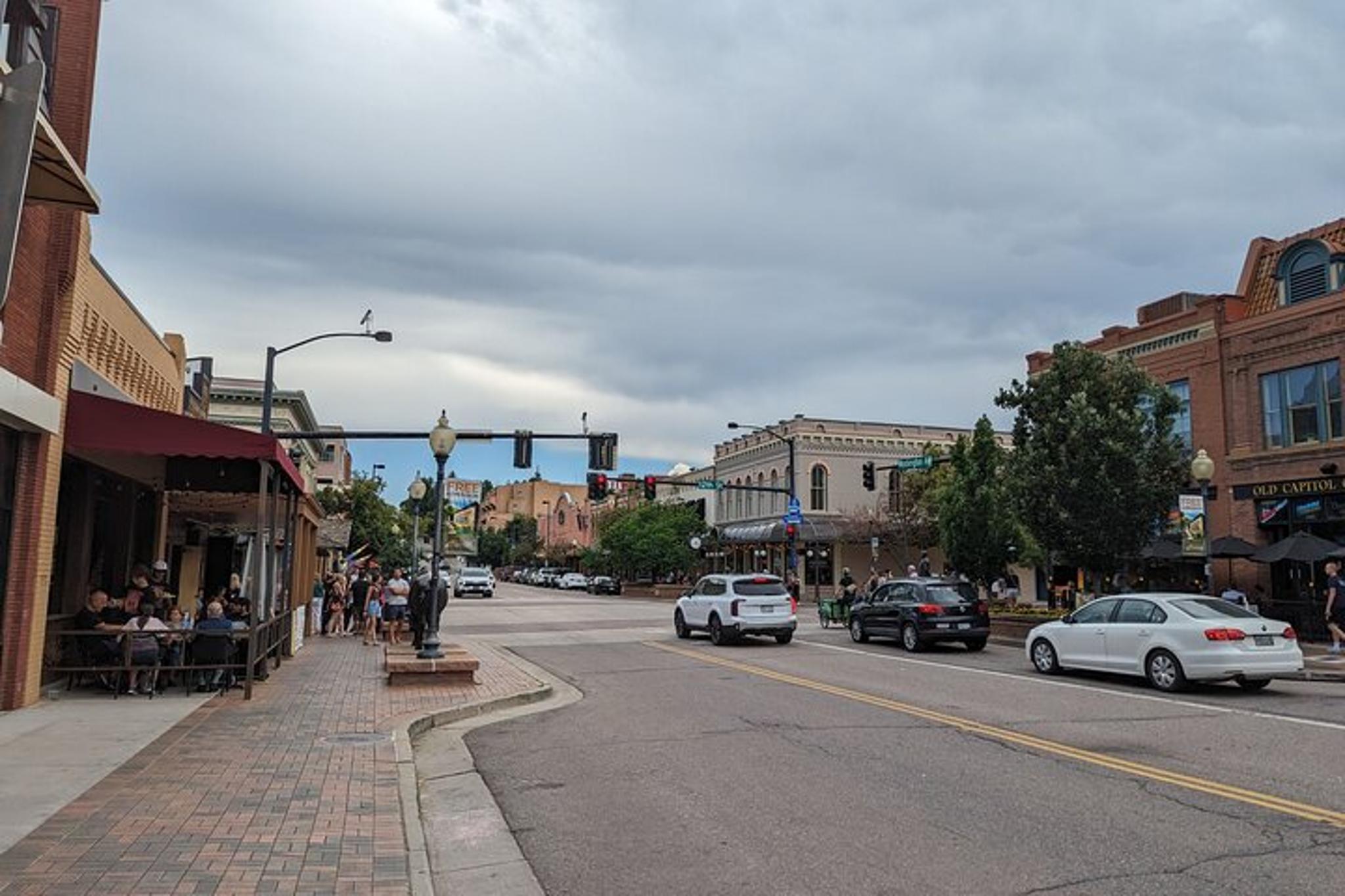 Golden Scavenger Hunt Walking Tour - Image 4