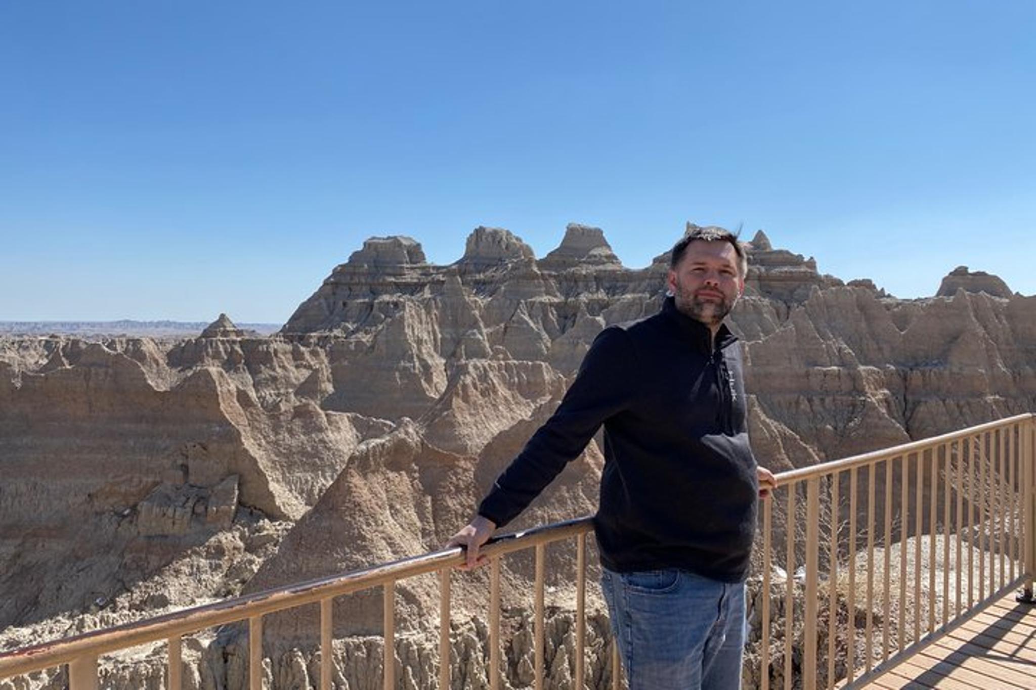 Rapid City Badlands and Mount Rushmore Private Tour - Image 3