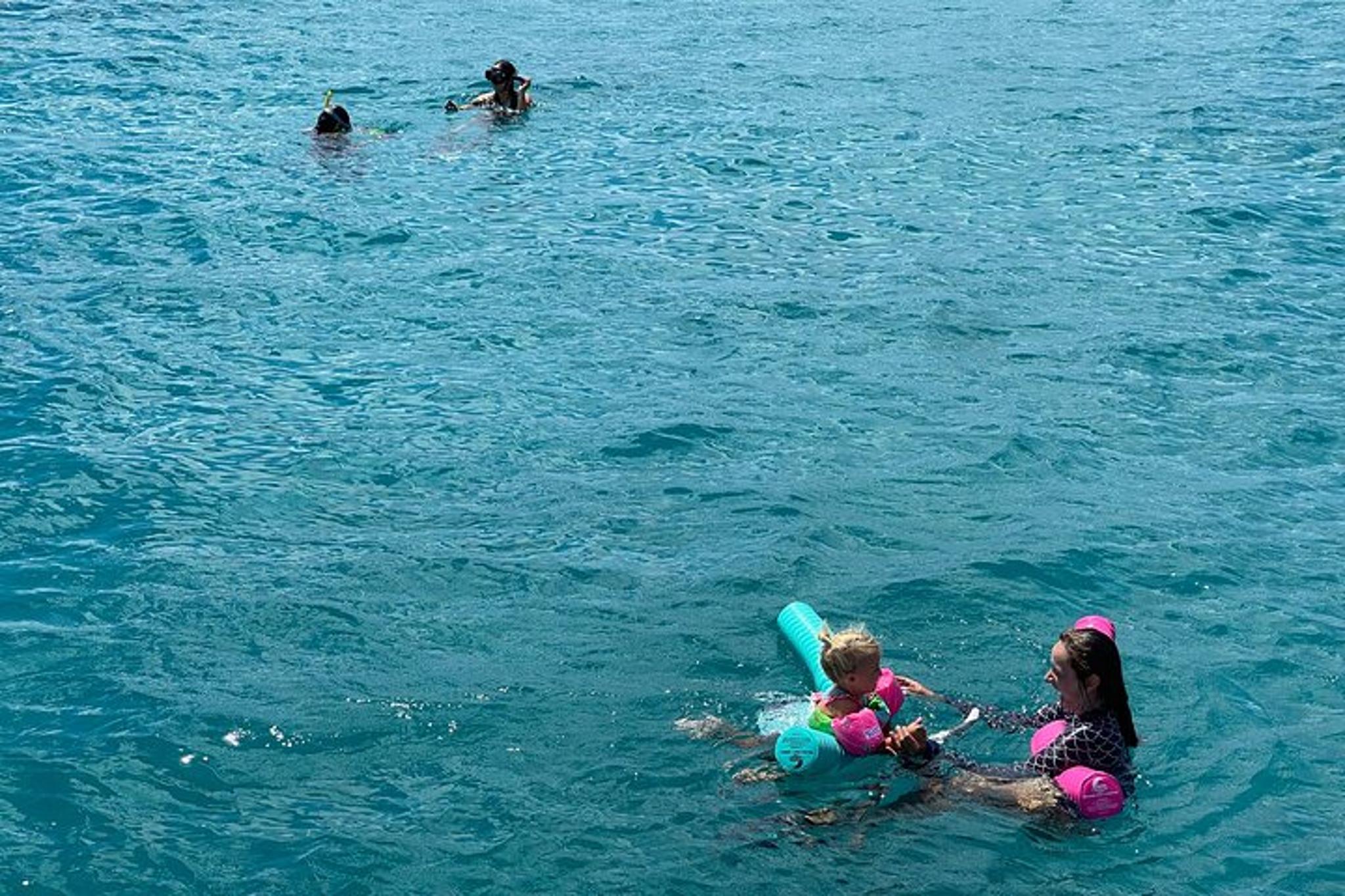 Waikiki Turtle Canyon Snorkel Adventure - Image 5