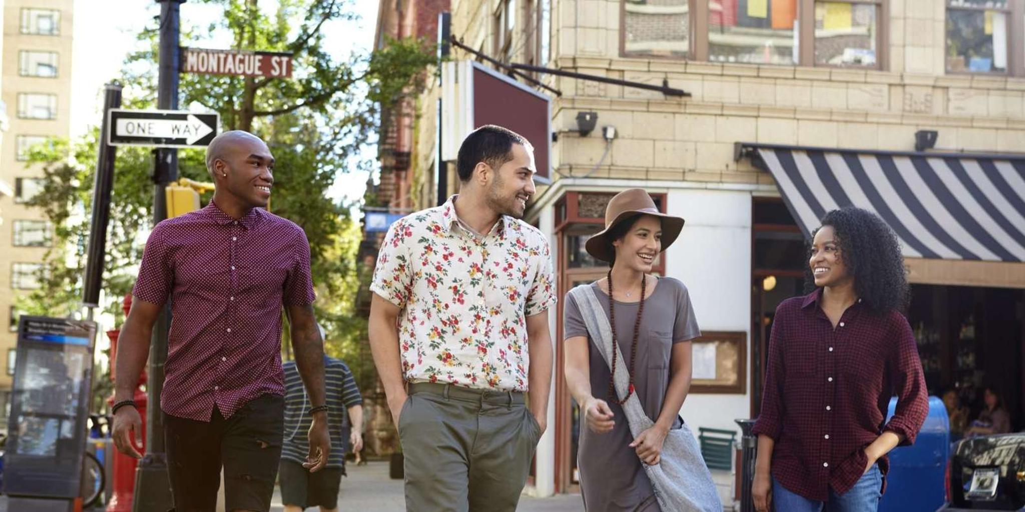 New York Met Cloisters & Fifth Avenue Tour by Car - Image 5