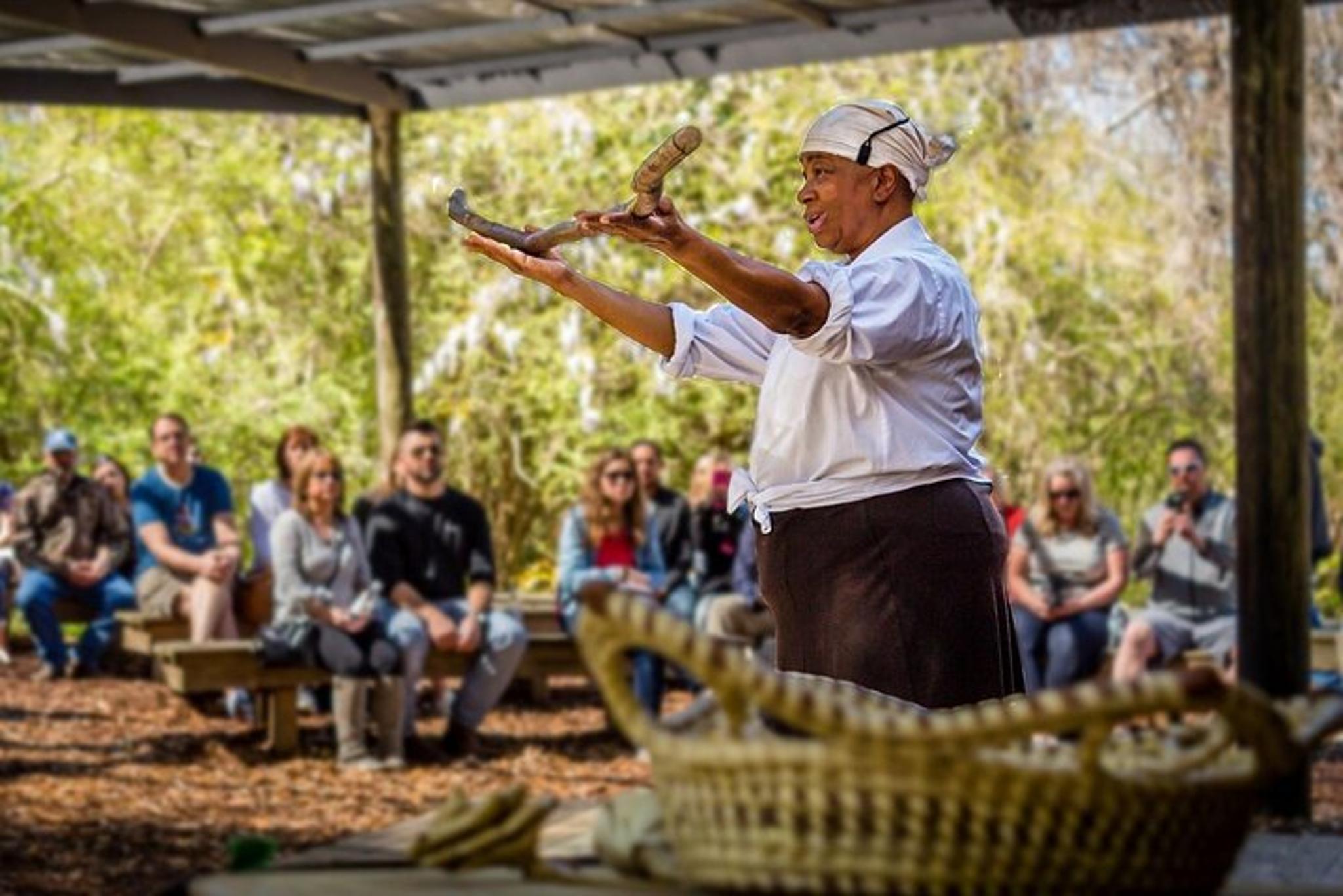 Charleston Boone Hall Plantation Tour with Transportation - Image 4