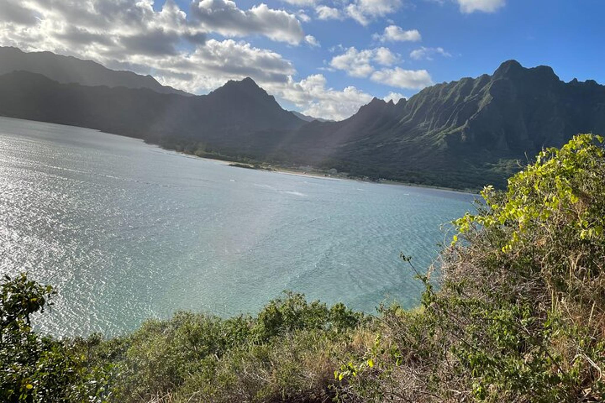 Mokoli'i Island Paddle Boarding and Hiking Adventure - Image 3