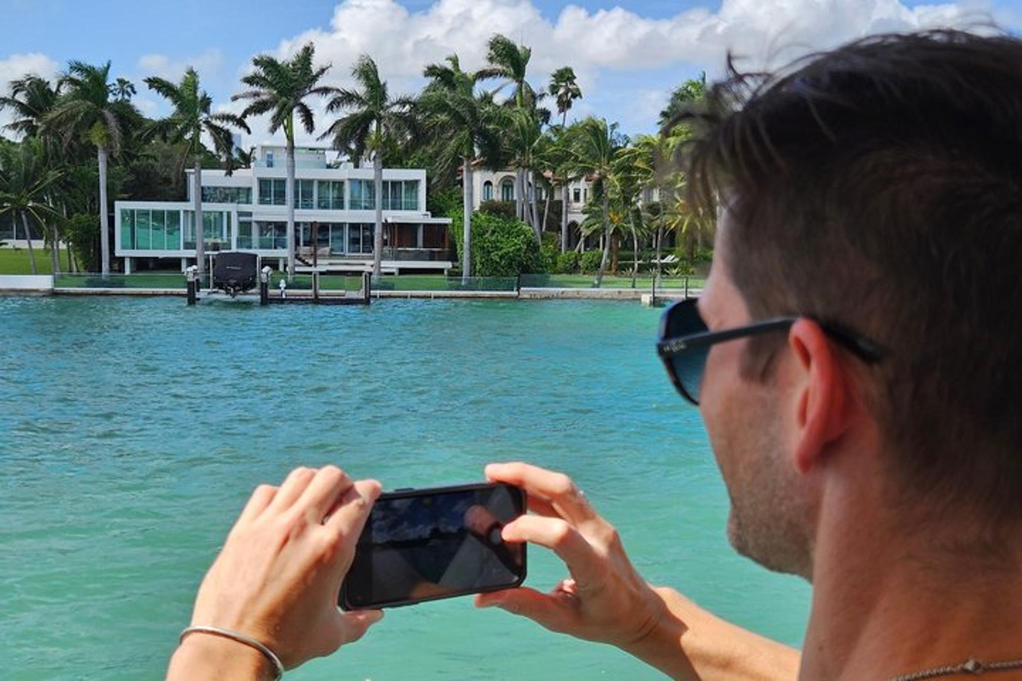 Miami Skyline Cruise and Double Decker City Tour - Image 1