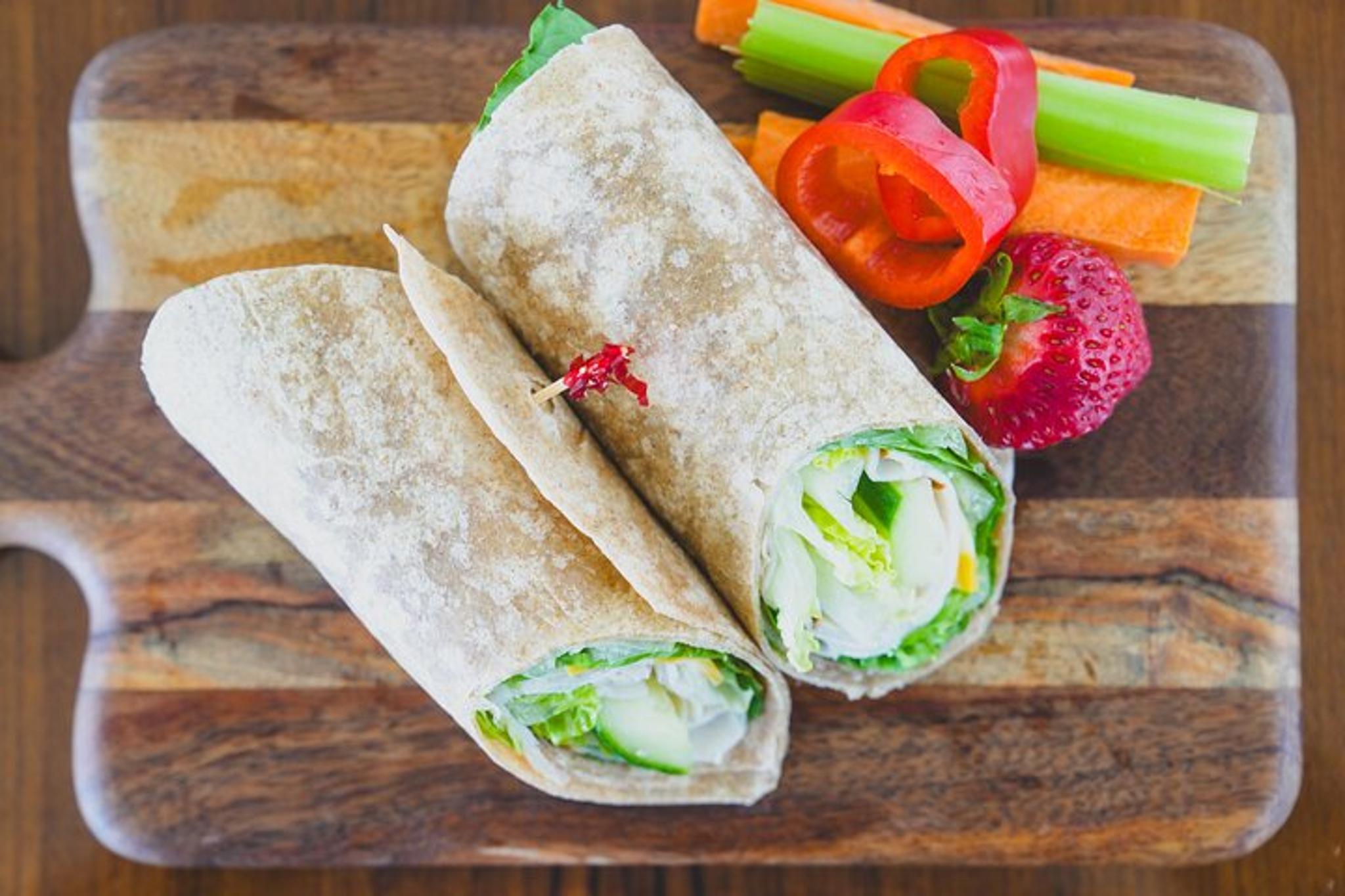 Waikiki Catamaran Snorkel Sail with Lunch - Image 2