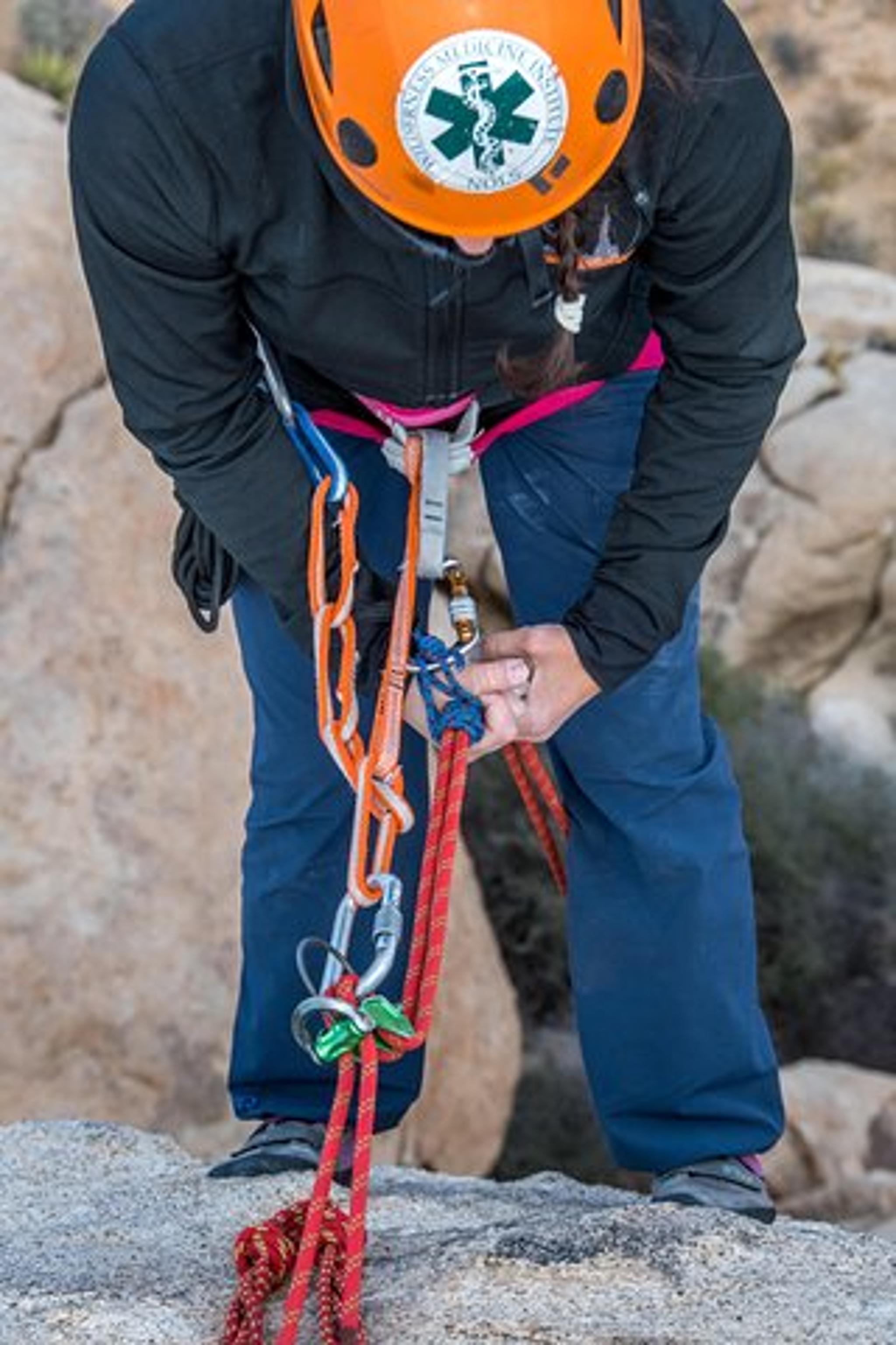 Joshua Tree Rappelling Adventure - Image 4