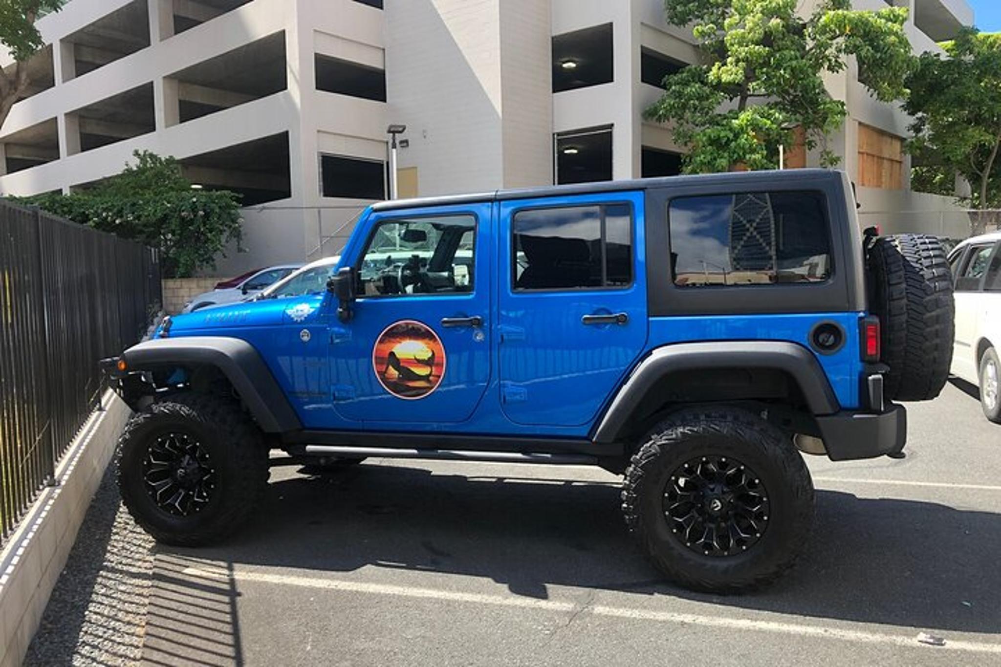 Oahu North Shore Tour with Waimea Falls Swim - Image 6