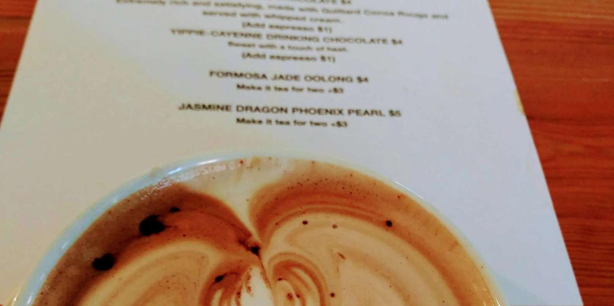 Savannah History Walking Tour with Coffee & Chocolate - Image 6