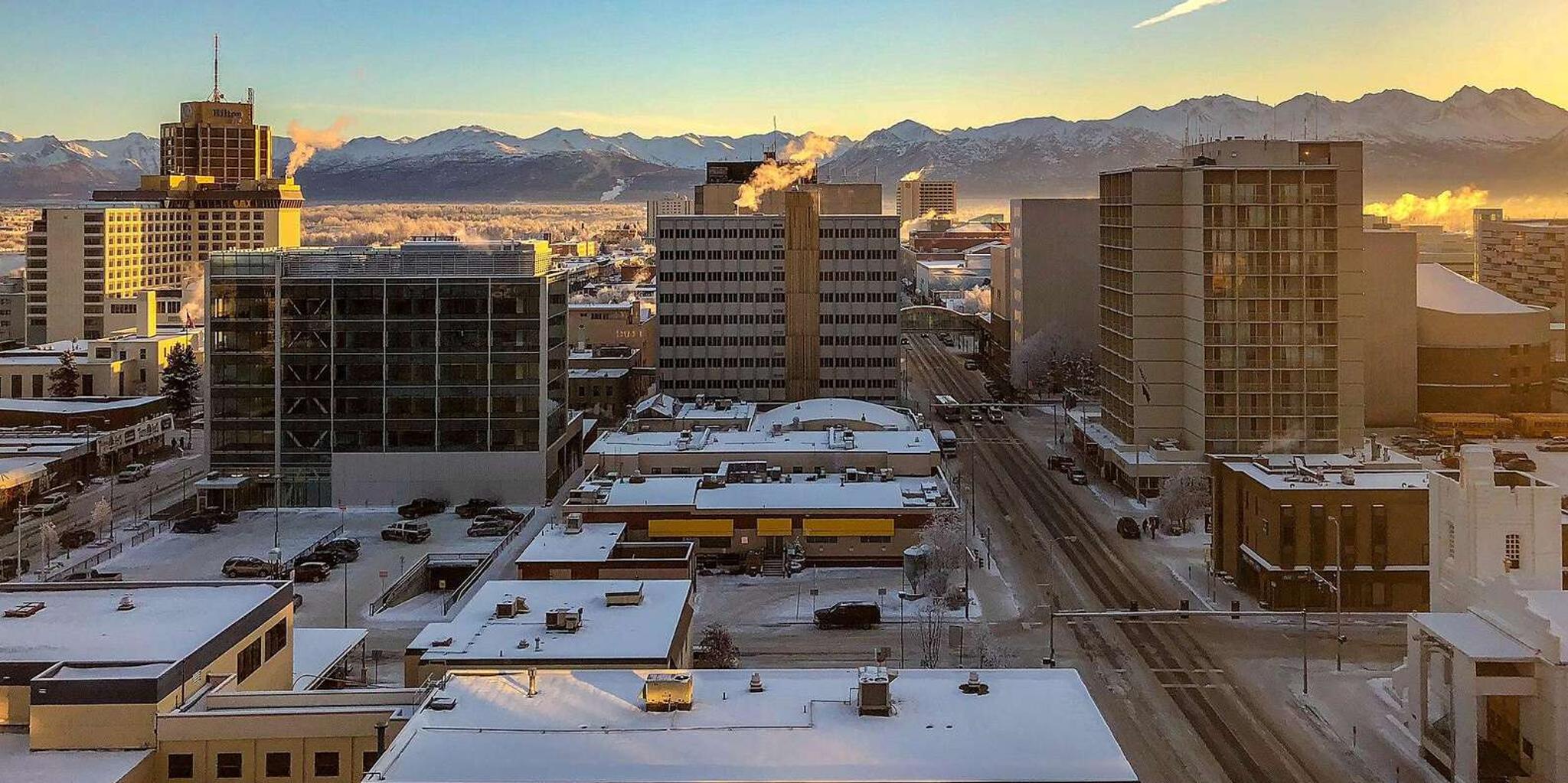 Anchorage Airport to City Center Private Transfer - Image 3