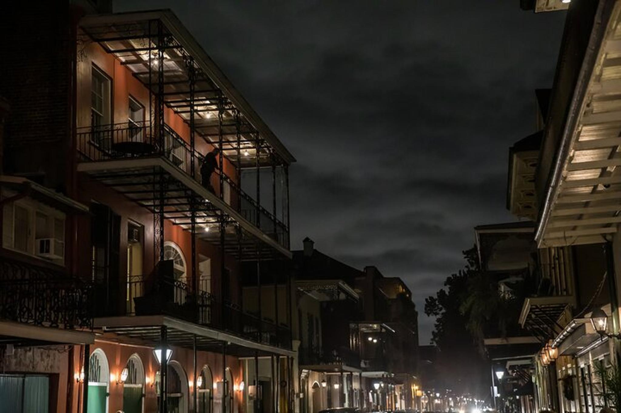 New Orleans Walking Ghost Tour of the French Quarter - Image 4