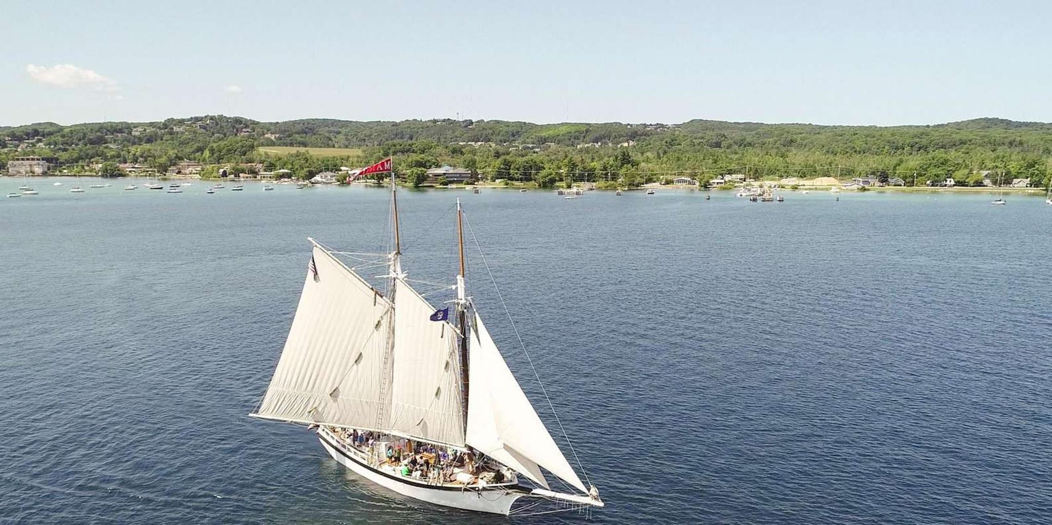 Traverse City Morning Sail with Anishinaabe Guide - Image 4