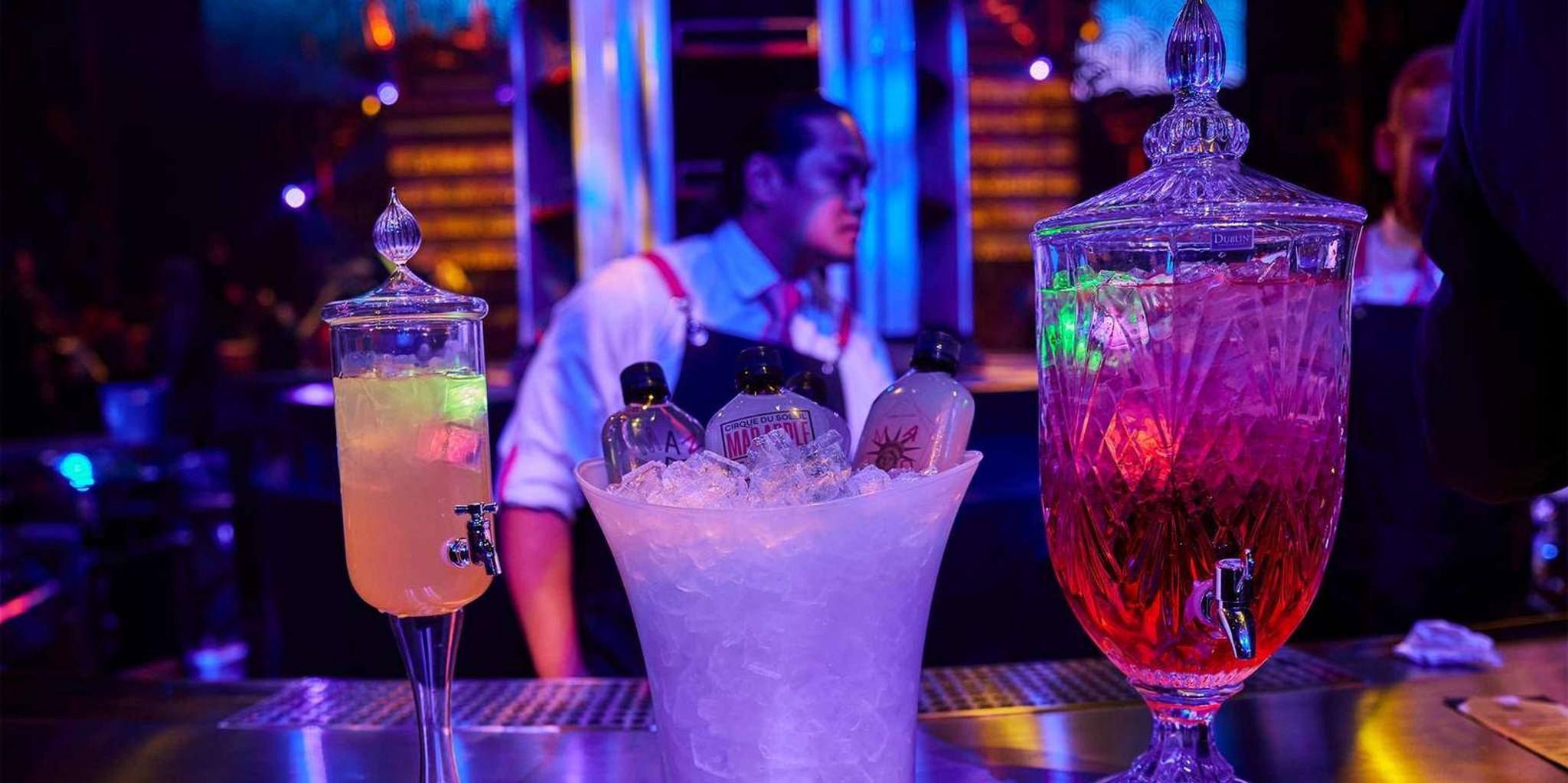 Las Vegas Cirque du Soleil Mad Apple Experience - Image 5