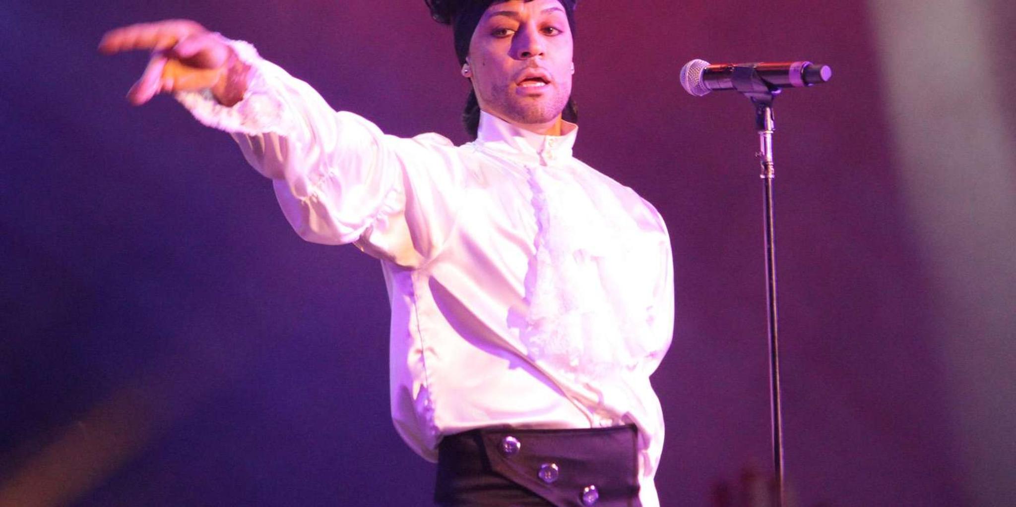 Las Vegas Prince Tribute Show - Image 6