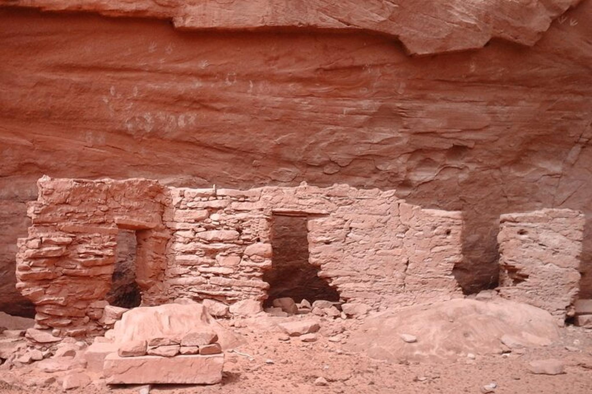 Monument Valley 4×4 Tour - Image 1