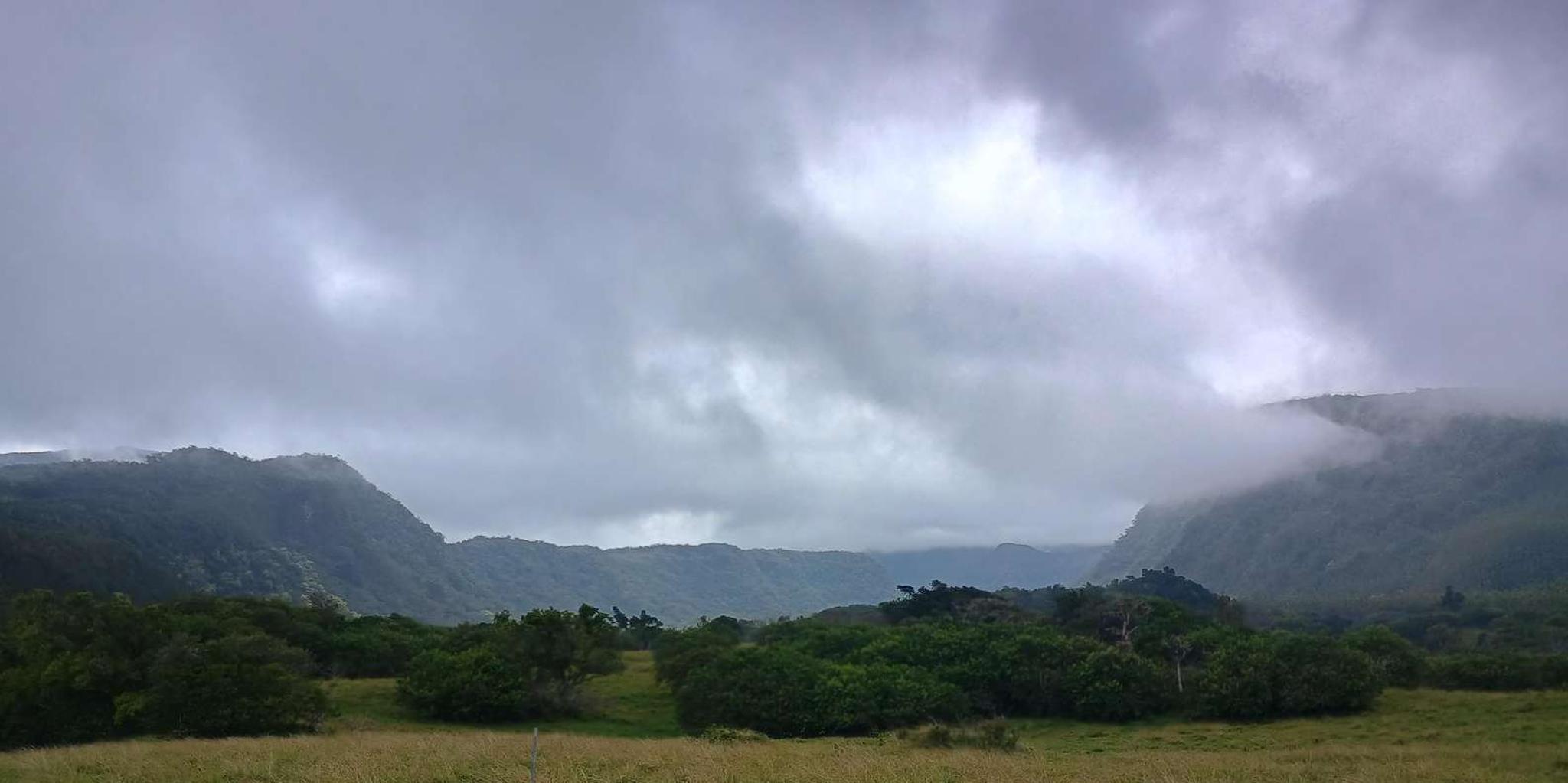Maui East Side Hiking Tour - Image 1